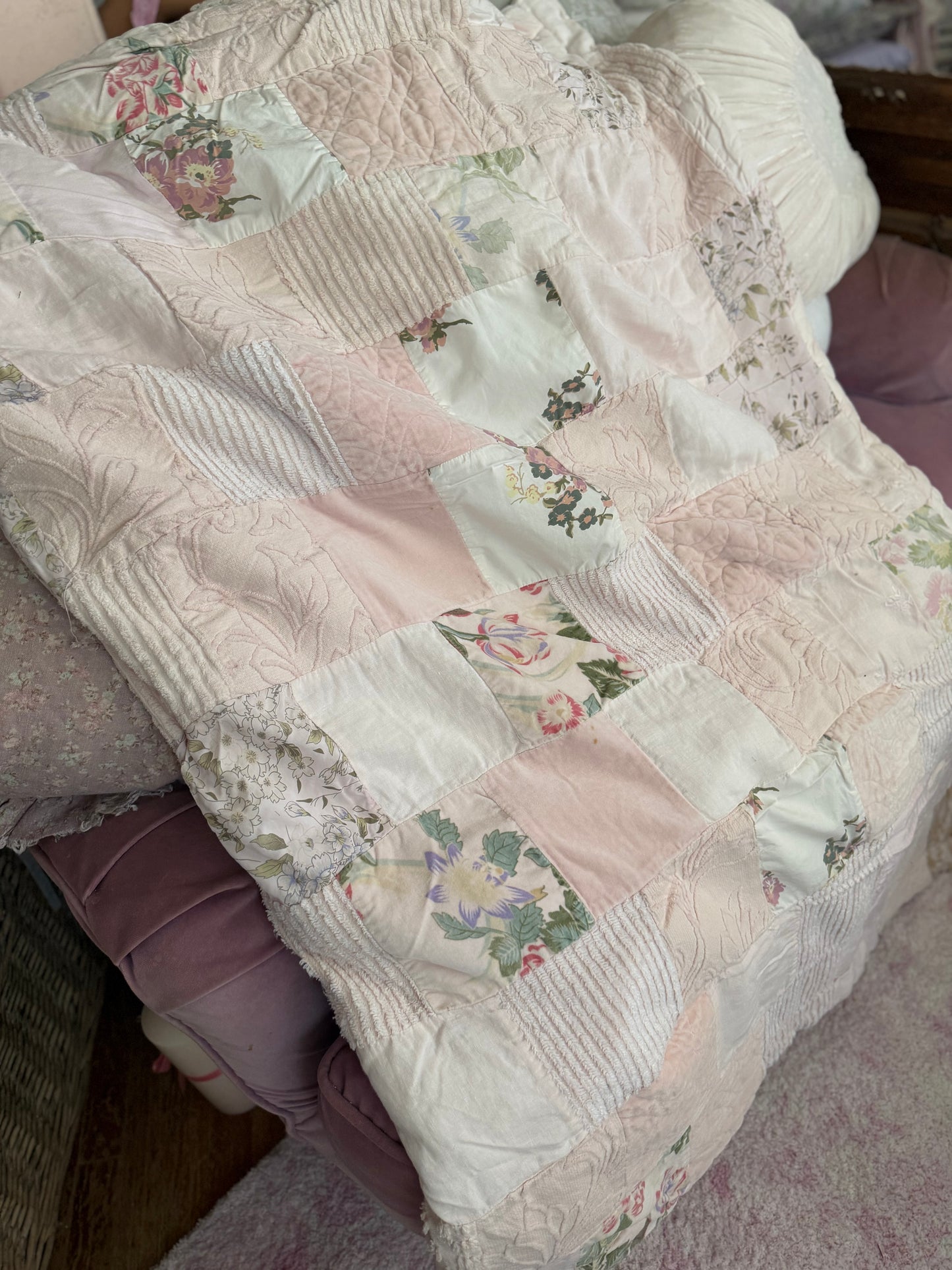 Bella Notte Pink Personal Comforter Quilt