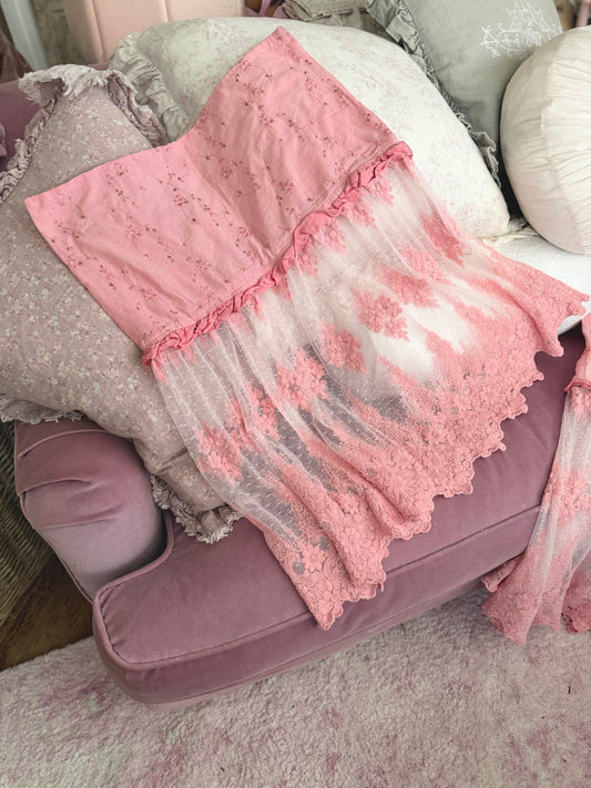 Pair Bella Notte Pink Olive Lace Pillowcases