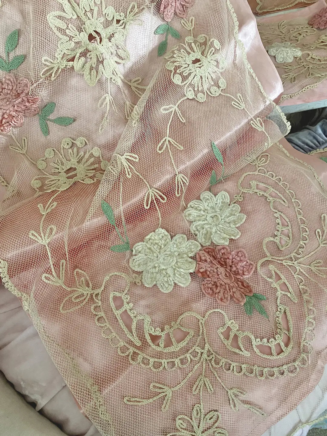 Boudoir Set Vintage Lace Pink Panels Chenille Flowers