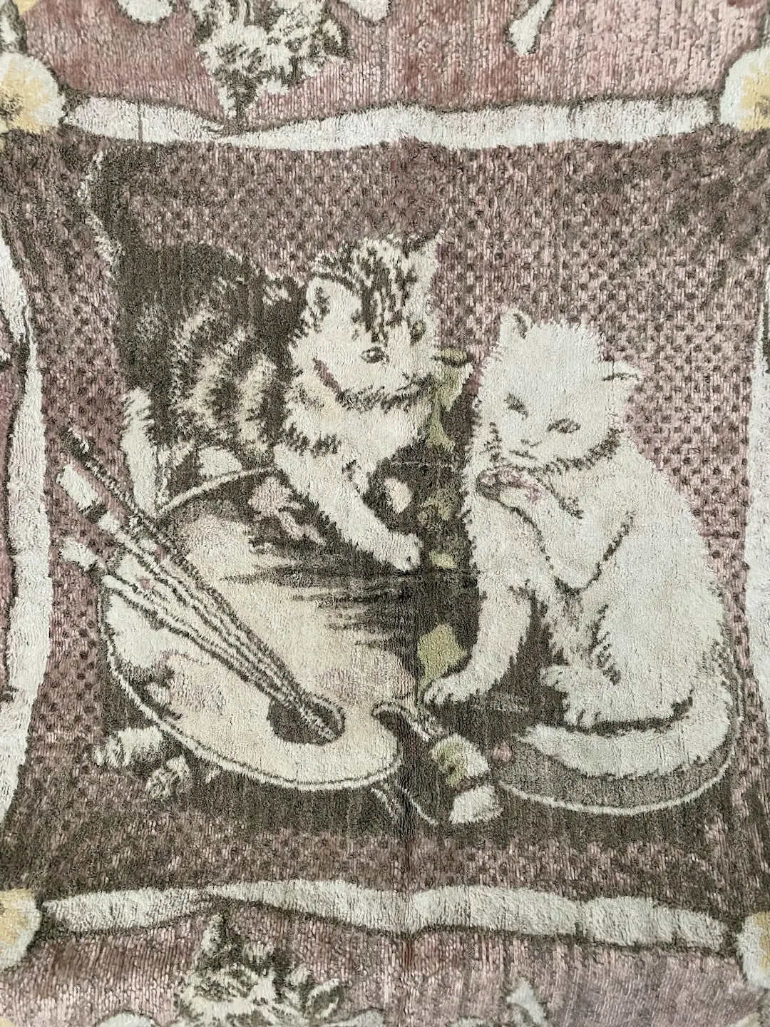 Antique Cat Tapestry Area Rug Kittens In Basket Bows