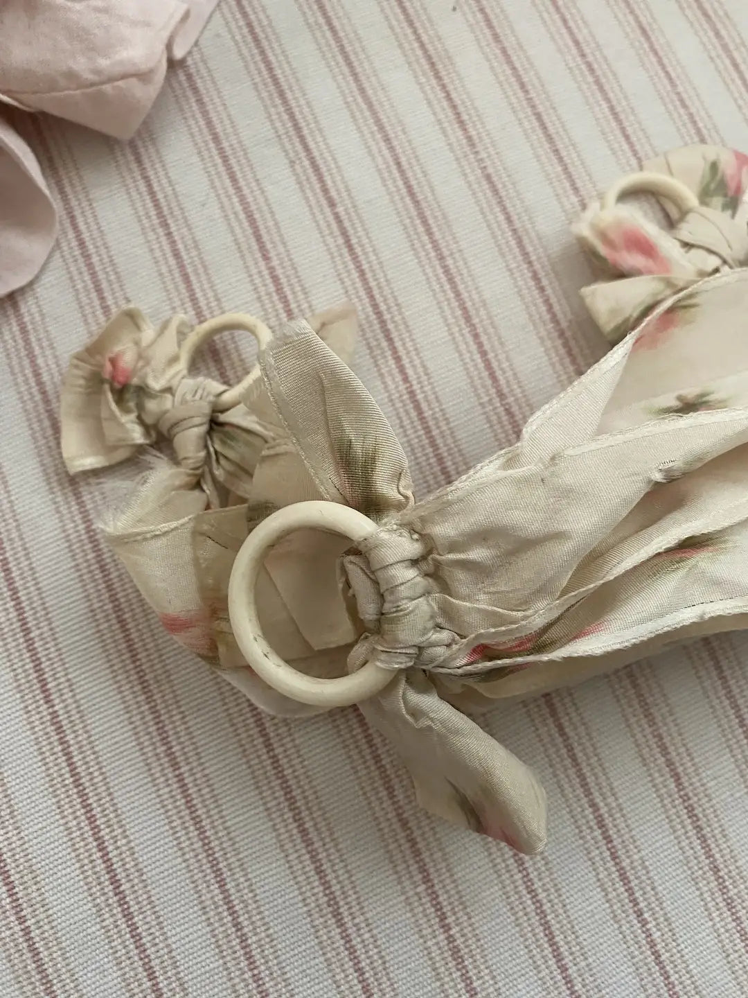 Antique Pink Floral Silk Ribbon Bows Sewing Rings