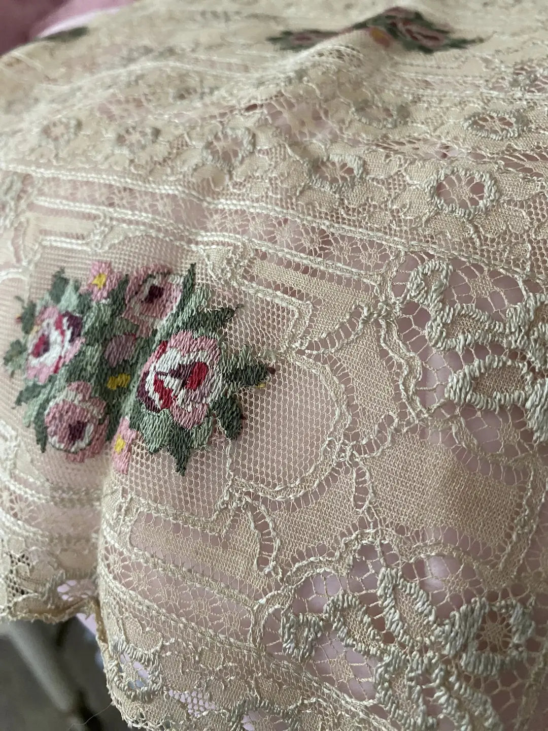 Antique Collection Lace Embroidered Silk Pink Roses Panels