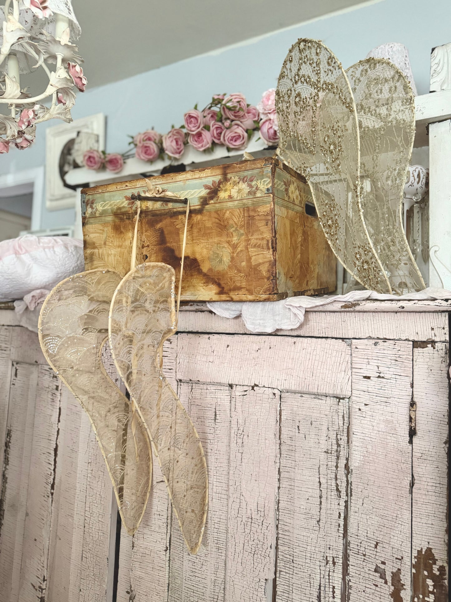RARE RASSC Rachel Ashwell Shabby Chic Antique Wood Wallpaper Crate Chest Box