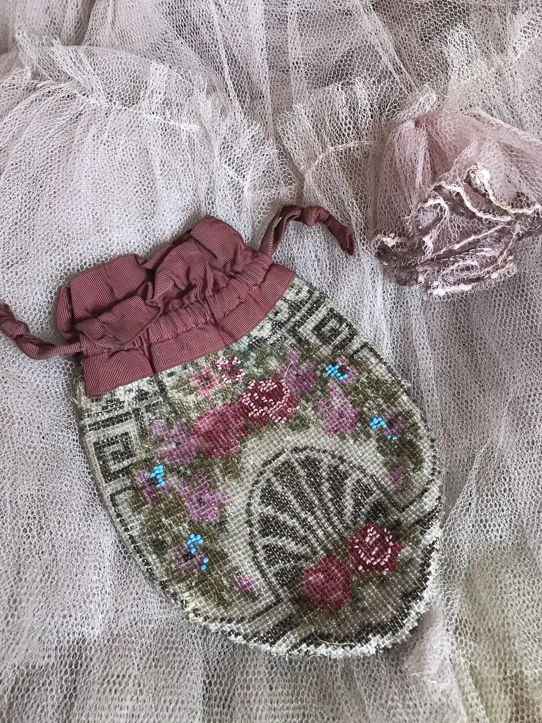 Antique Glass Beaded Purse Art Nouveau Pink Roses