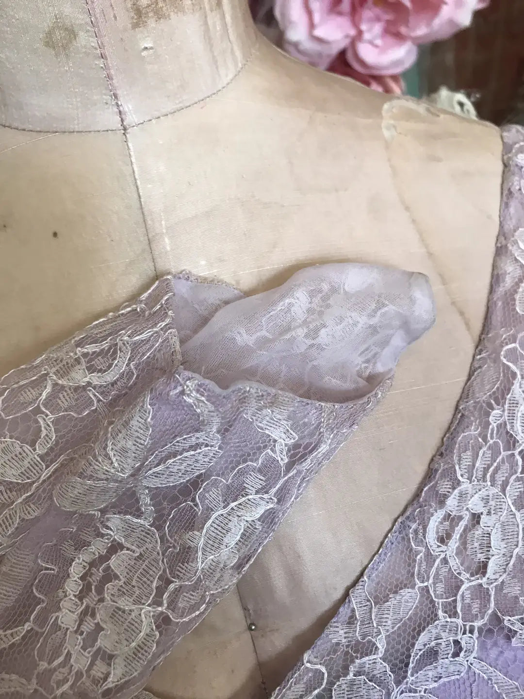Vintage Lilac Pink Lace Prom Dress