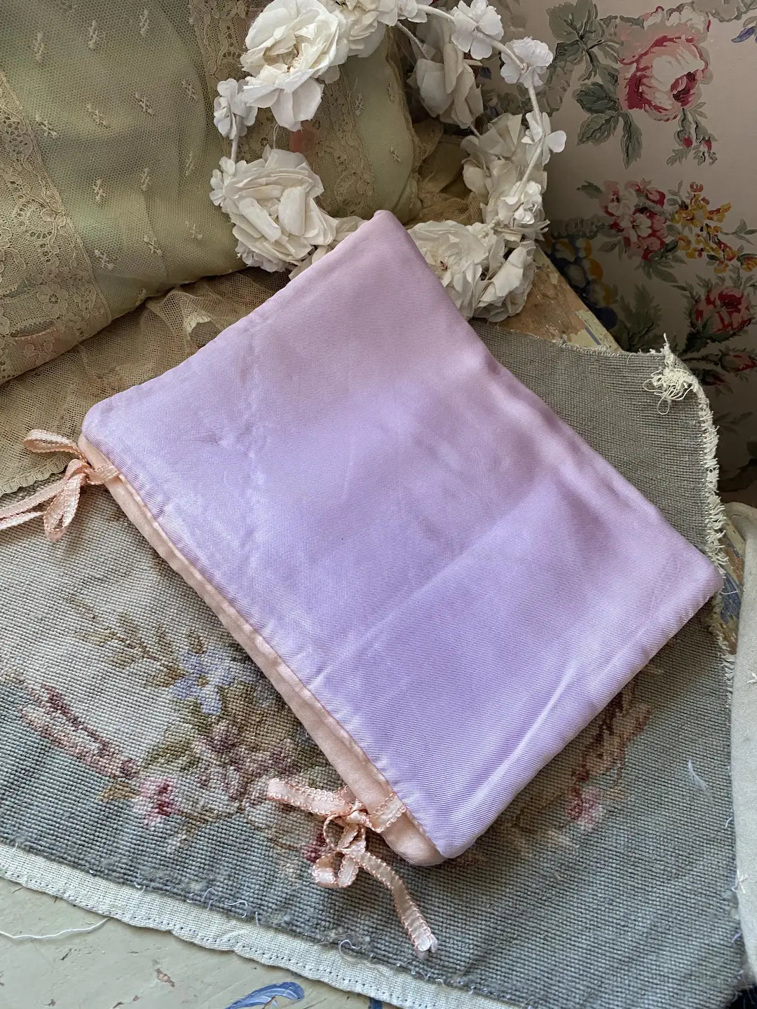 Vintage Hankie Delicates Holder Ribbonwork