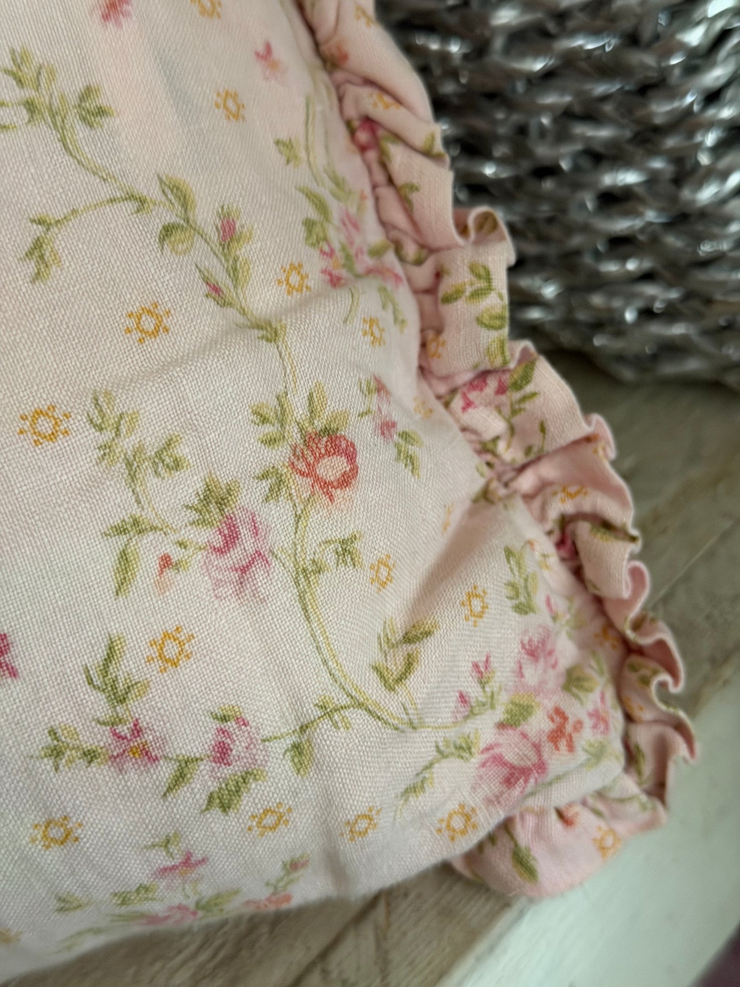 Bella Notte Pink Floral Linen Pillow