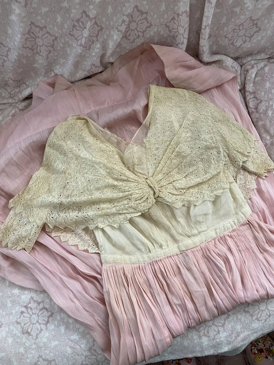 Antique Edwardian Dress Pale Pink Lace