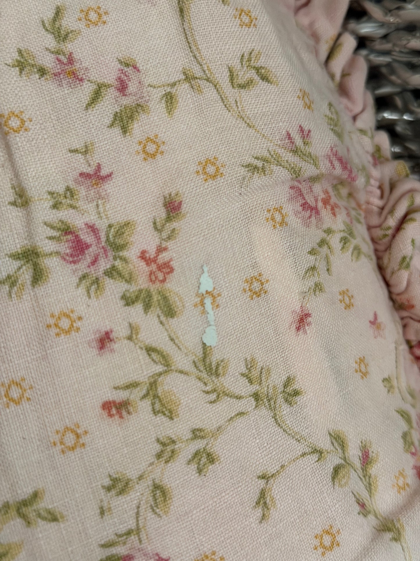 Bella Notte Pink Floral Linen Pillow
