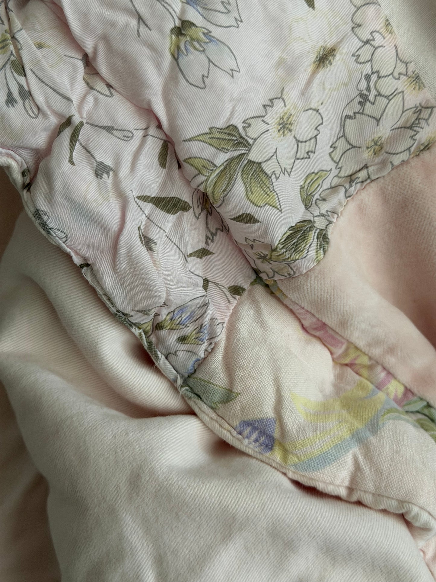 Bella Notte Pink Personal Comforter Quilt