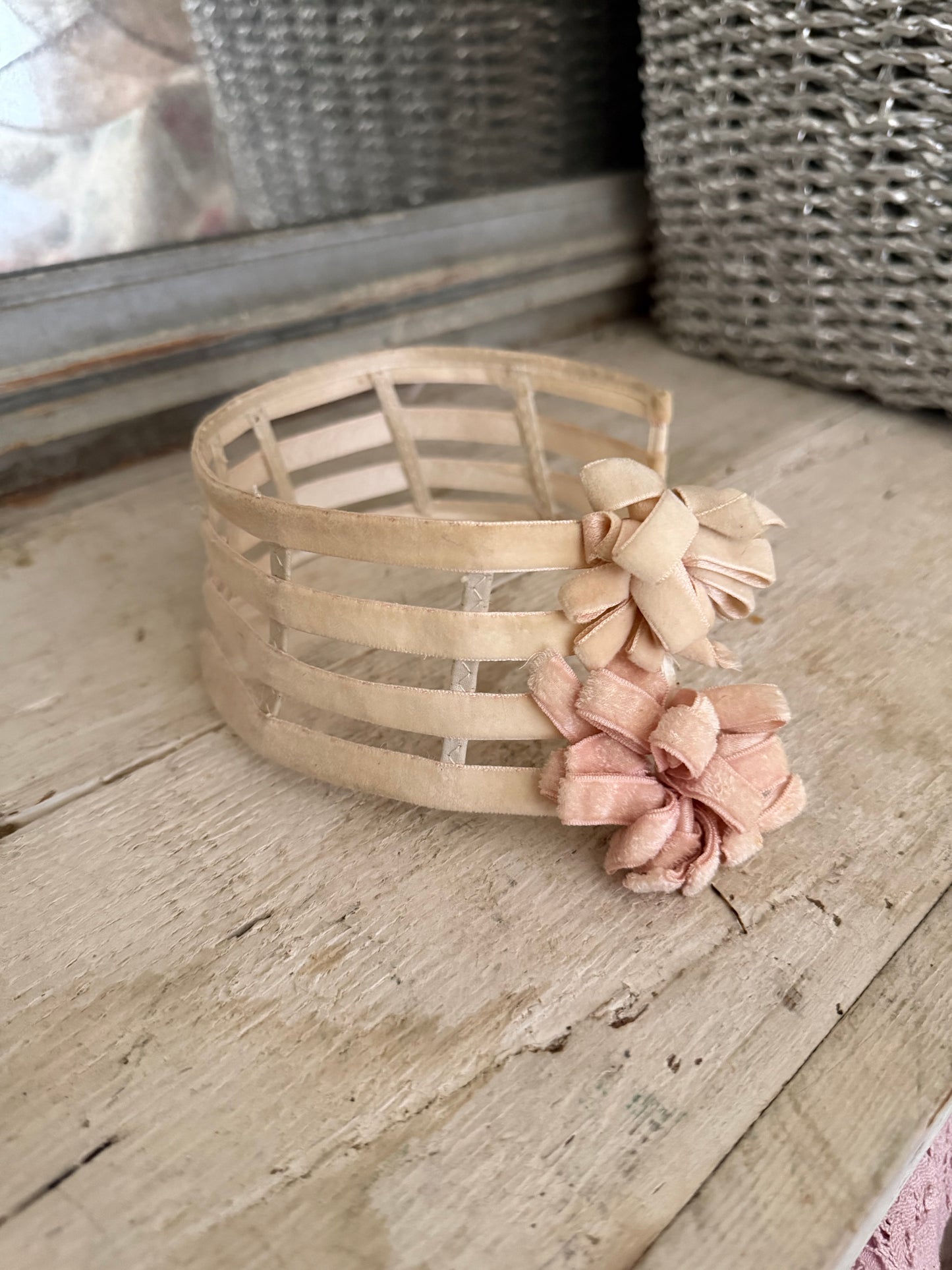 Antique Pink Velvet Gate Ribbon Rosette Collar