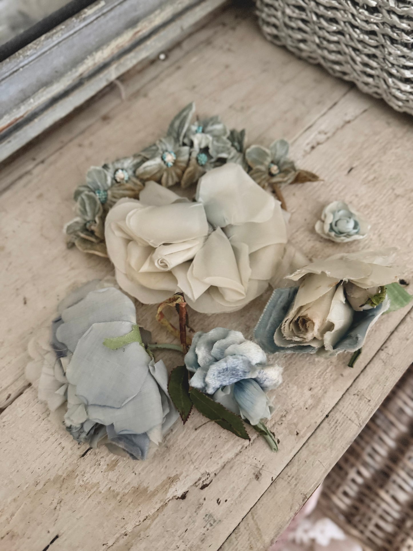 Collection Antique Vintage Millinery Flowers Blue