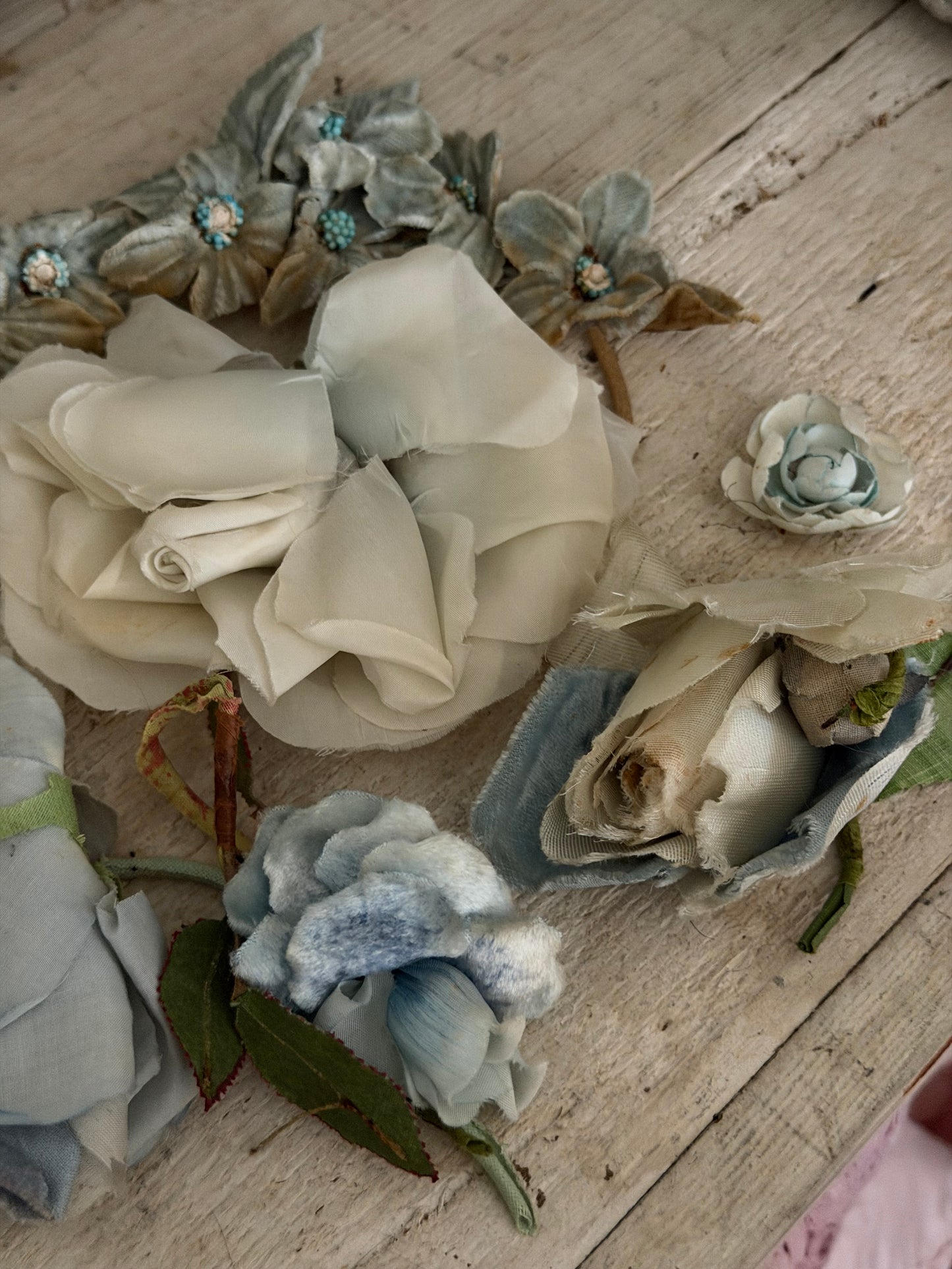 Collection Antique Vintage Millinery Flowers Blue