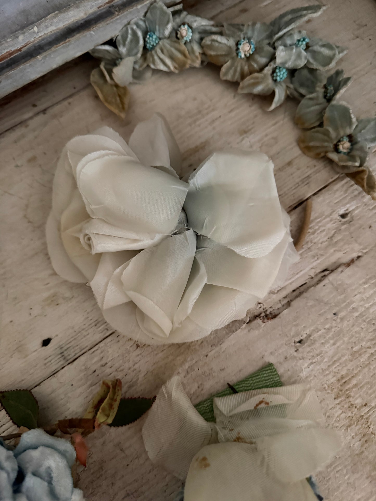 Collection Antique Vintage Millinery Flowers Blue