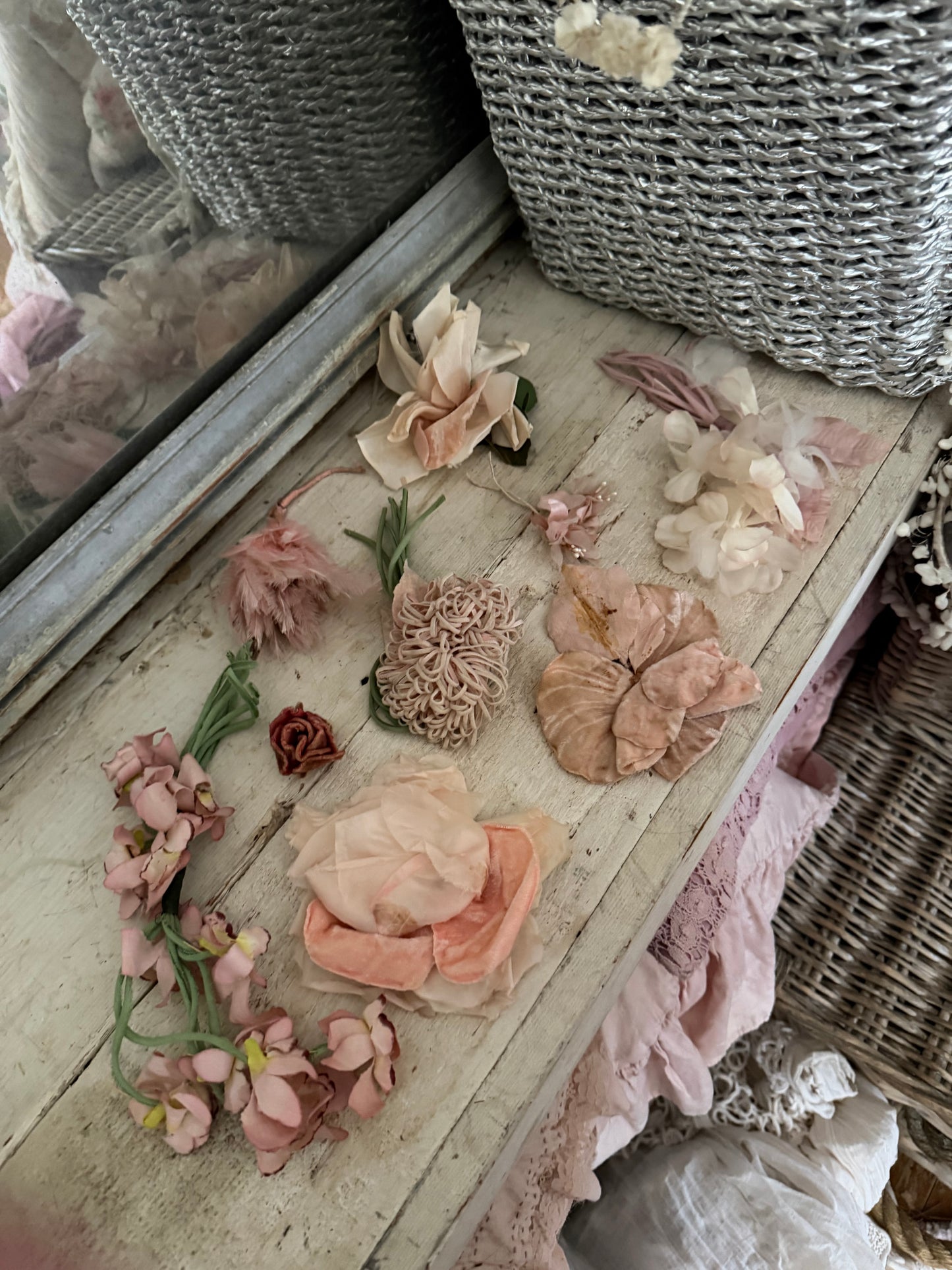 Collection Antique Vintage Millinery Flowers Pink