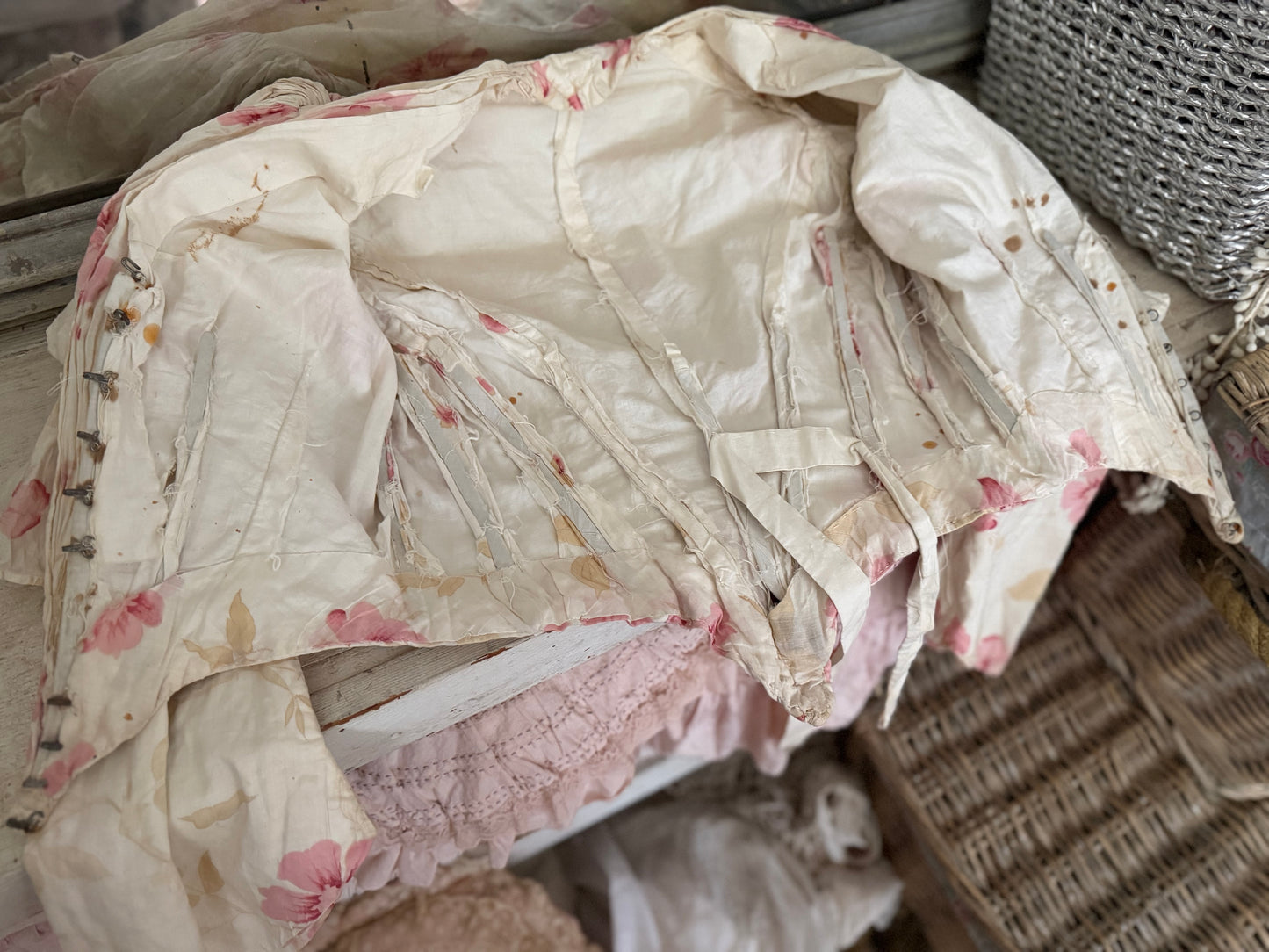 Antique Victorian Pink Floral Bodice