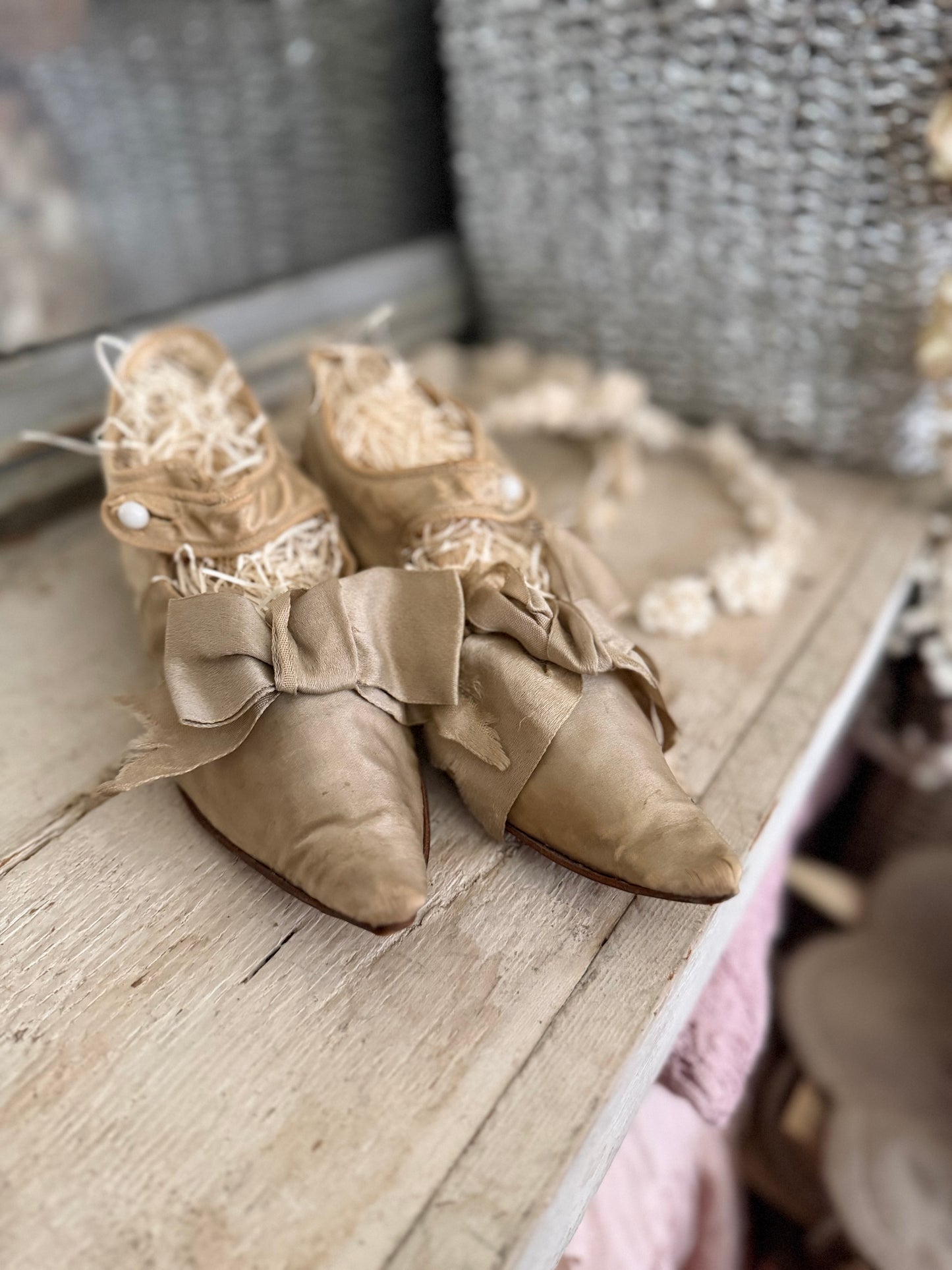 Antique Ice Grey Green Silk Shoes With Bows