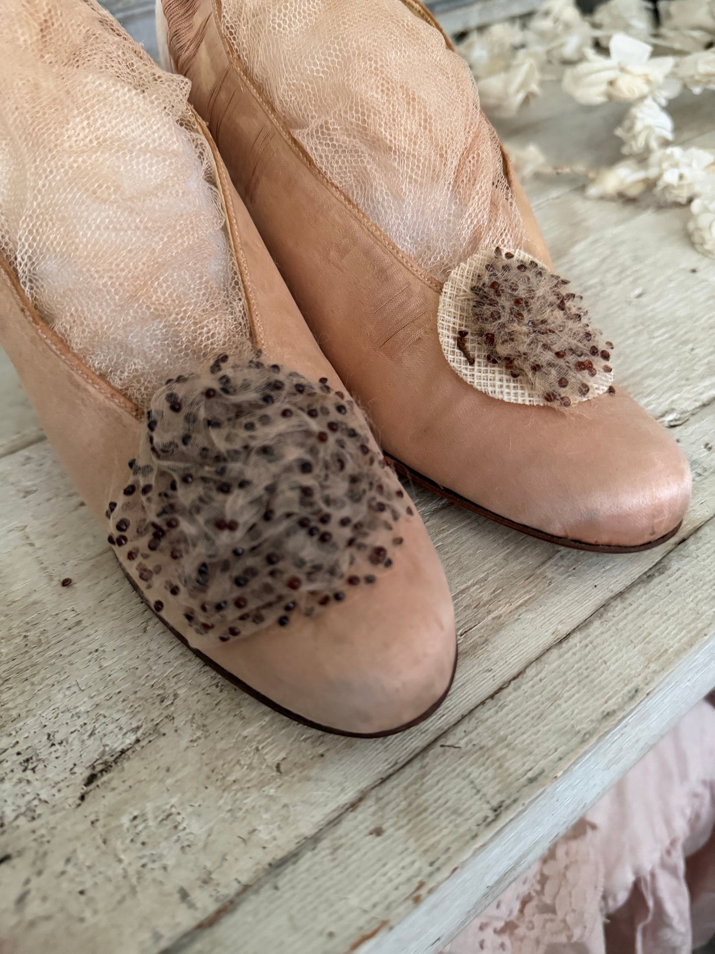 Antique Pink Silk Shoes With Rosettes