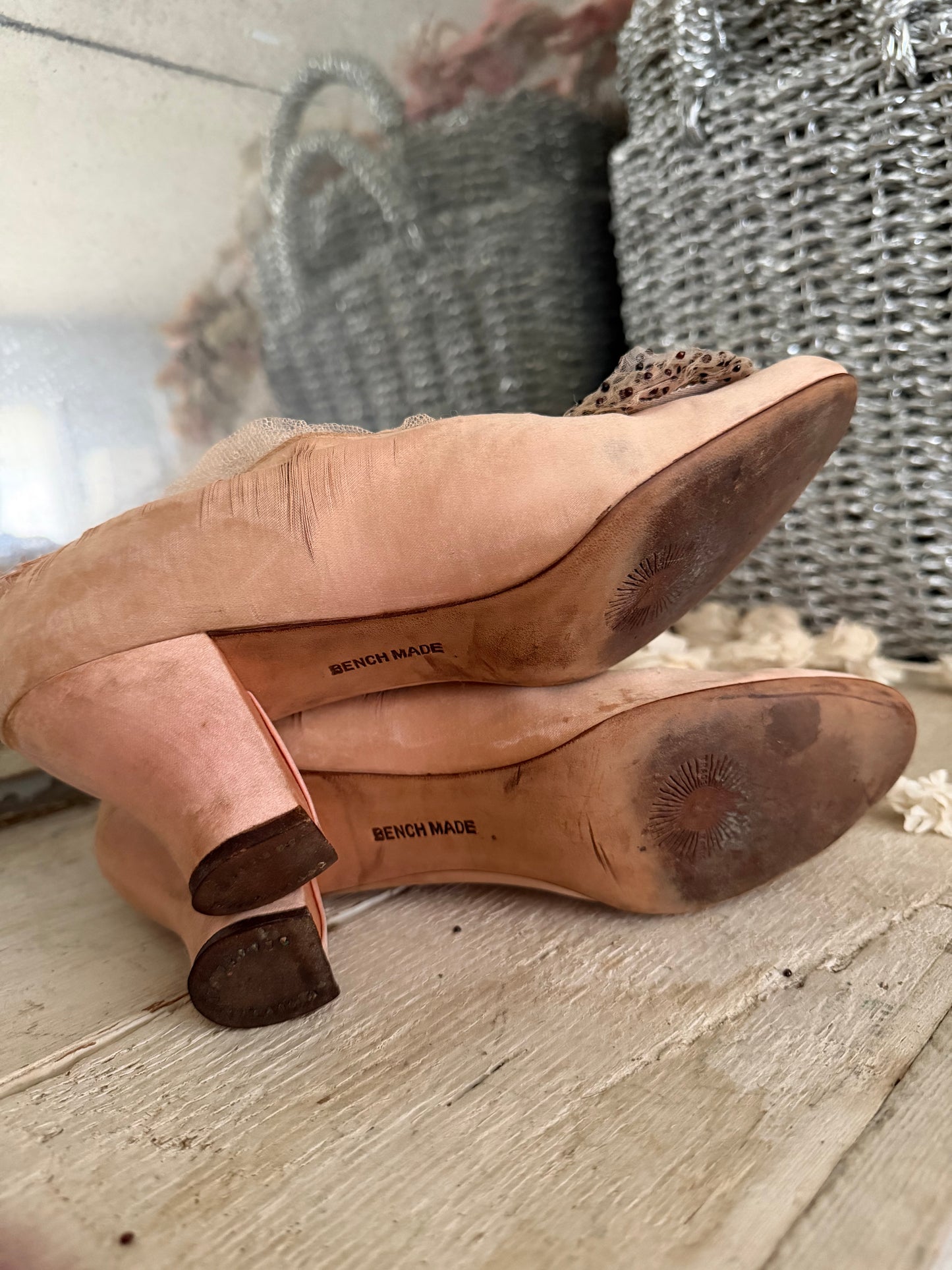Antique Pink Silk Shoes With Rosettes