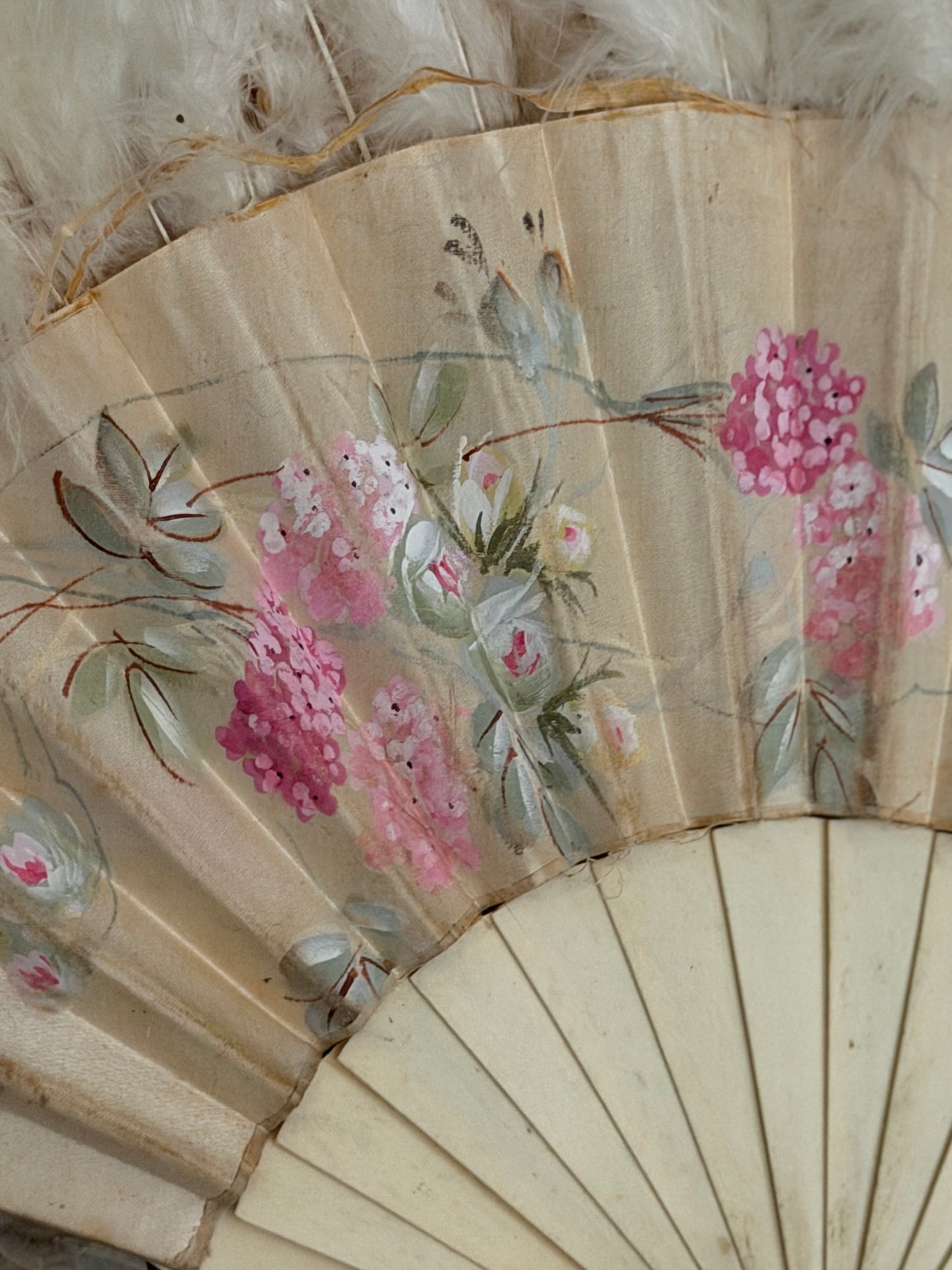 Antique Victorian Hand Pained Floral Silk Feather Fan