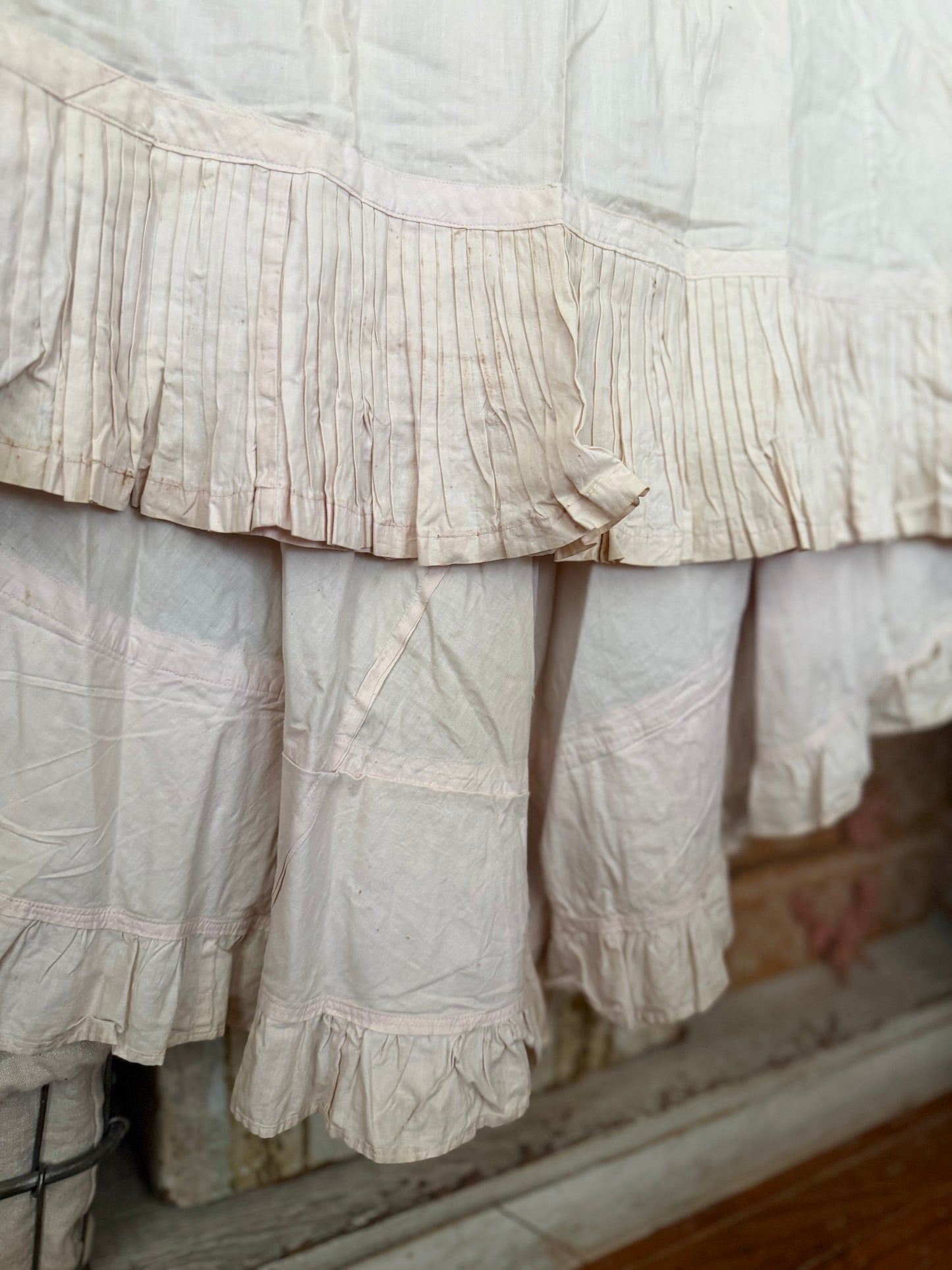 Antique Pale Pink Cotton Ruffled Hem Trained Skirt