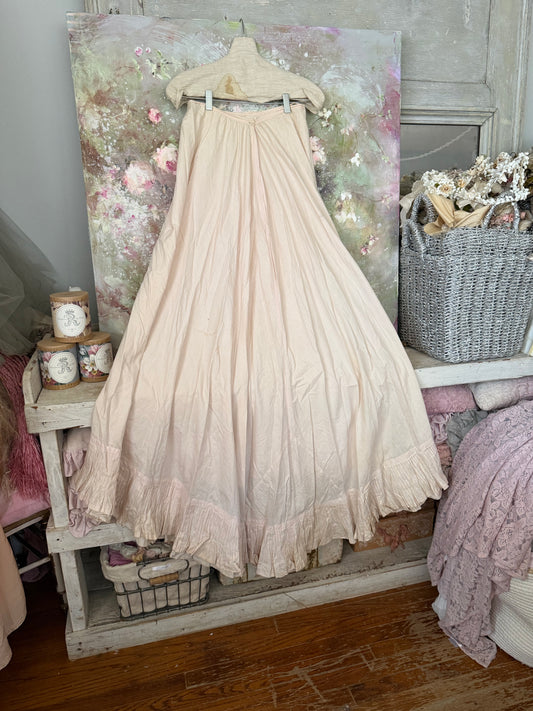Antique Pale Pink Cotton Ruffled Hem Trained Skirt