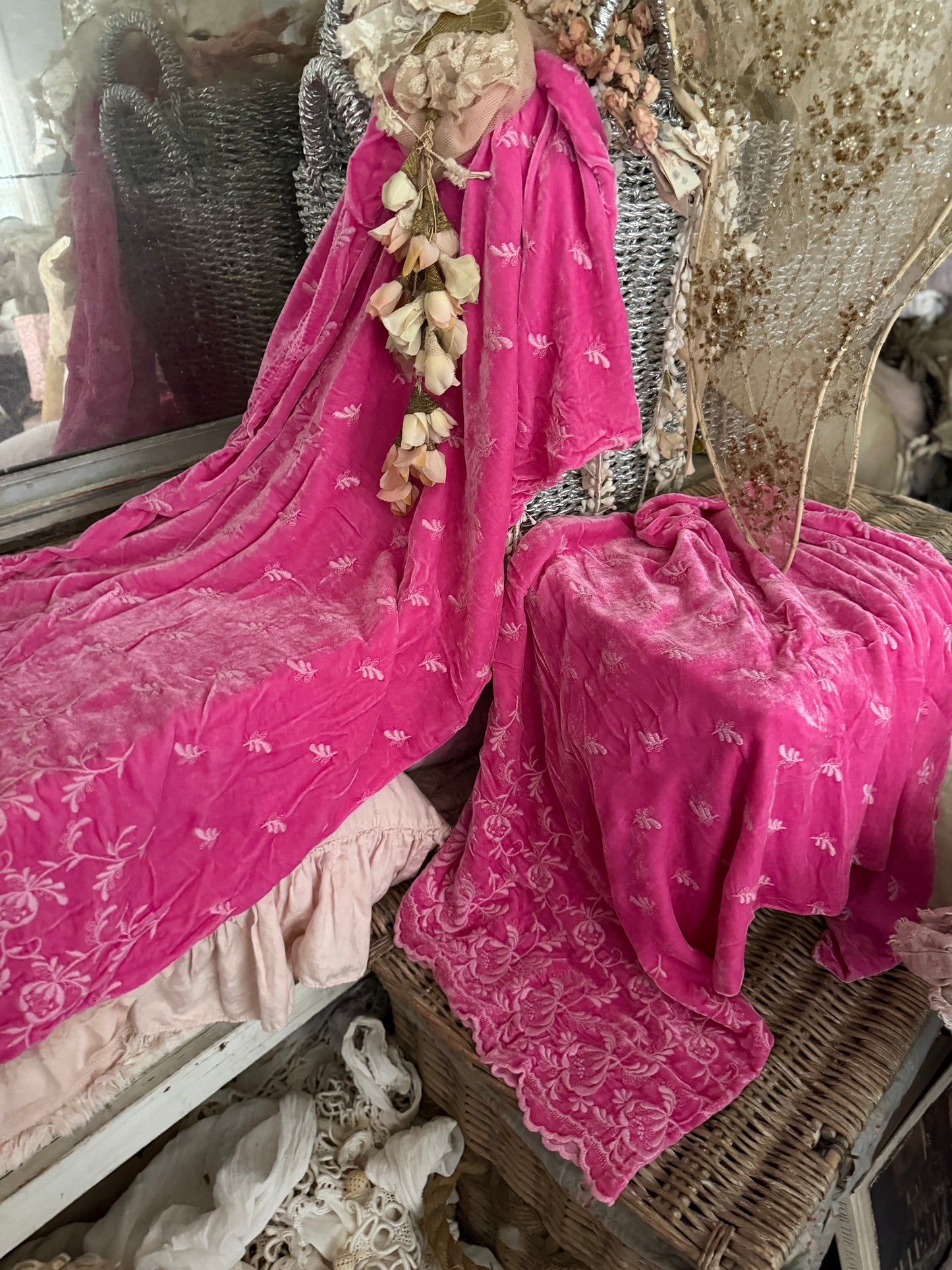 Pair Bella Notte Pink Silk Embroidered Velvet King Pillowcase