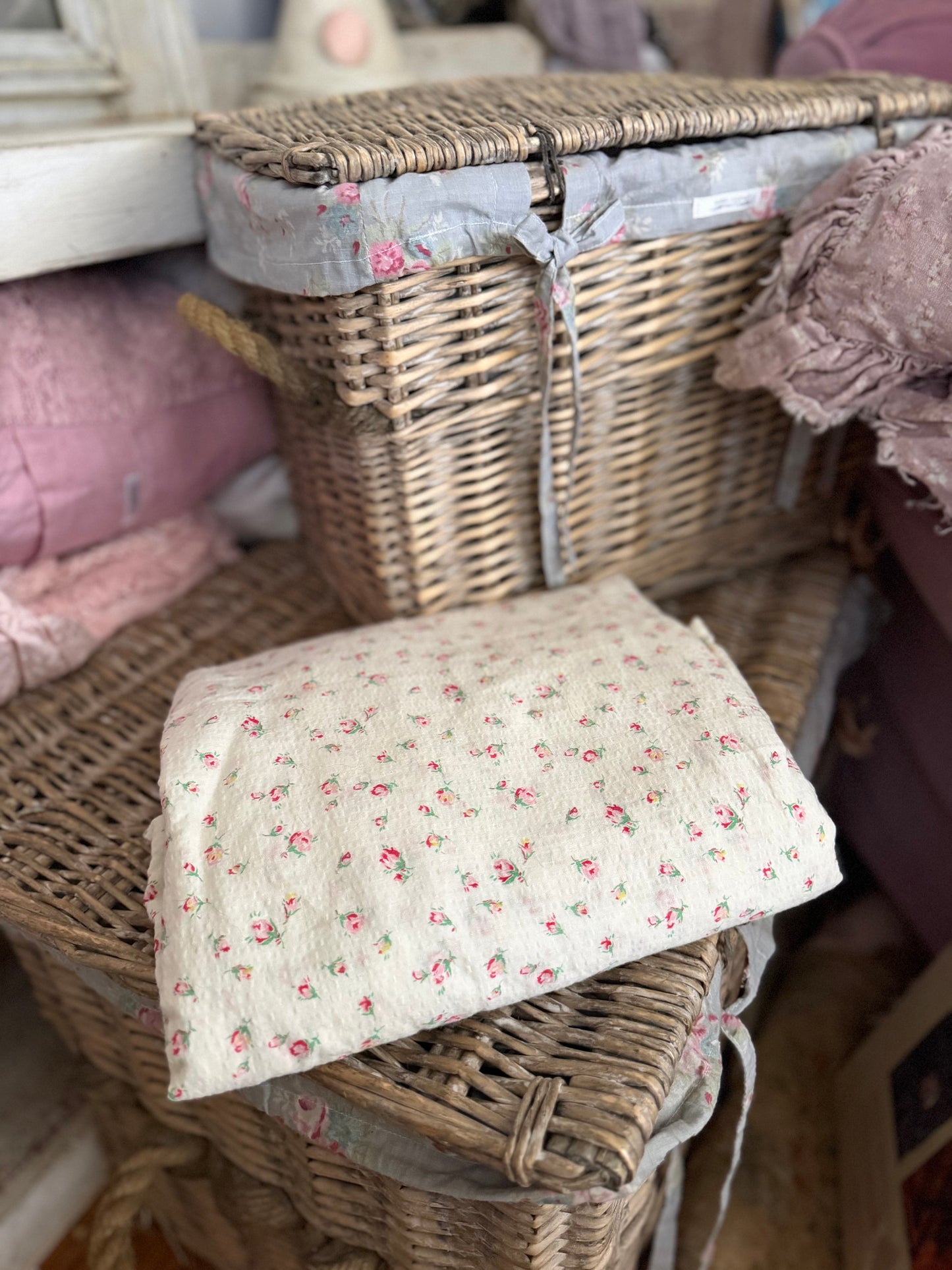 True Vintage Pink Ditsy Rose Duvet