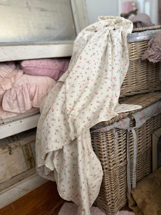 True Vintage Pink Ditsy Rose Duvet