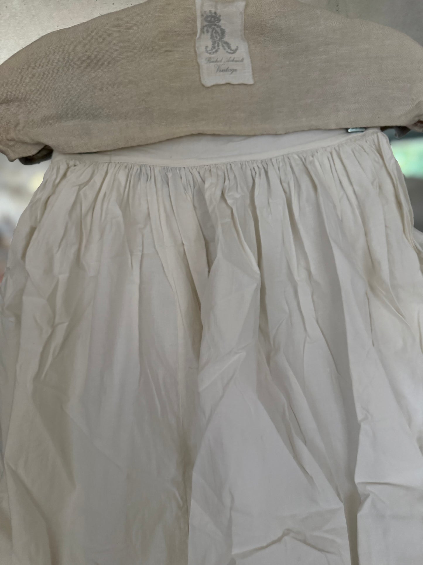 Antique White Simple Ruffle Petticoat