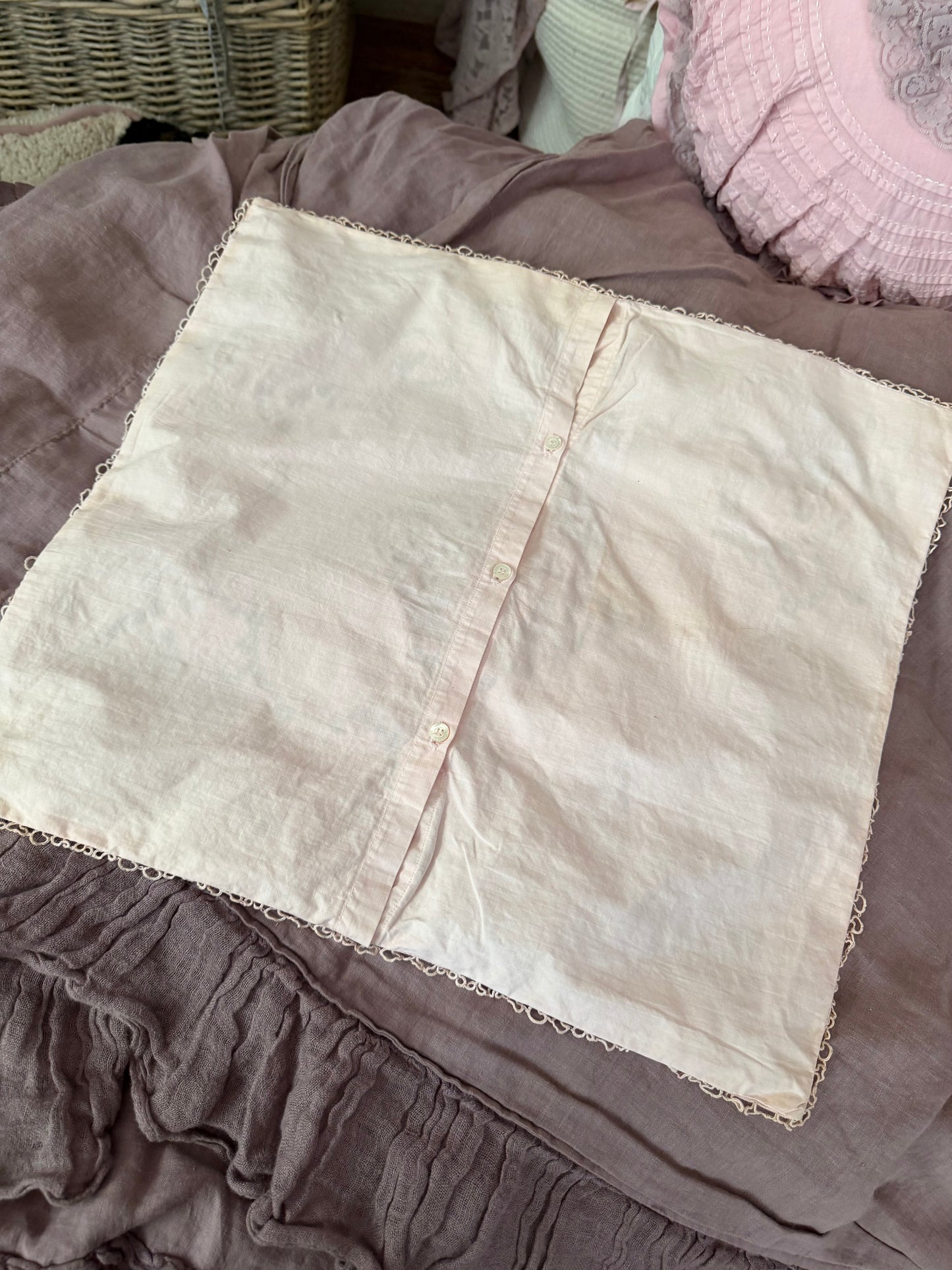 Antique Pink Overdye Cherub Lace Sham