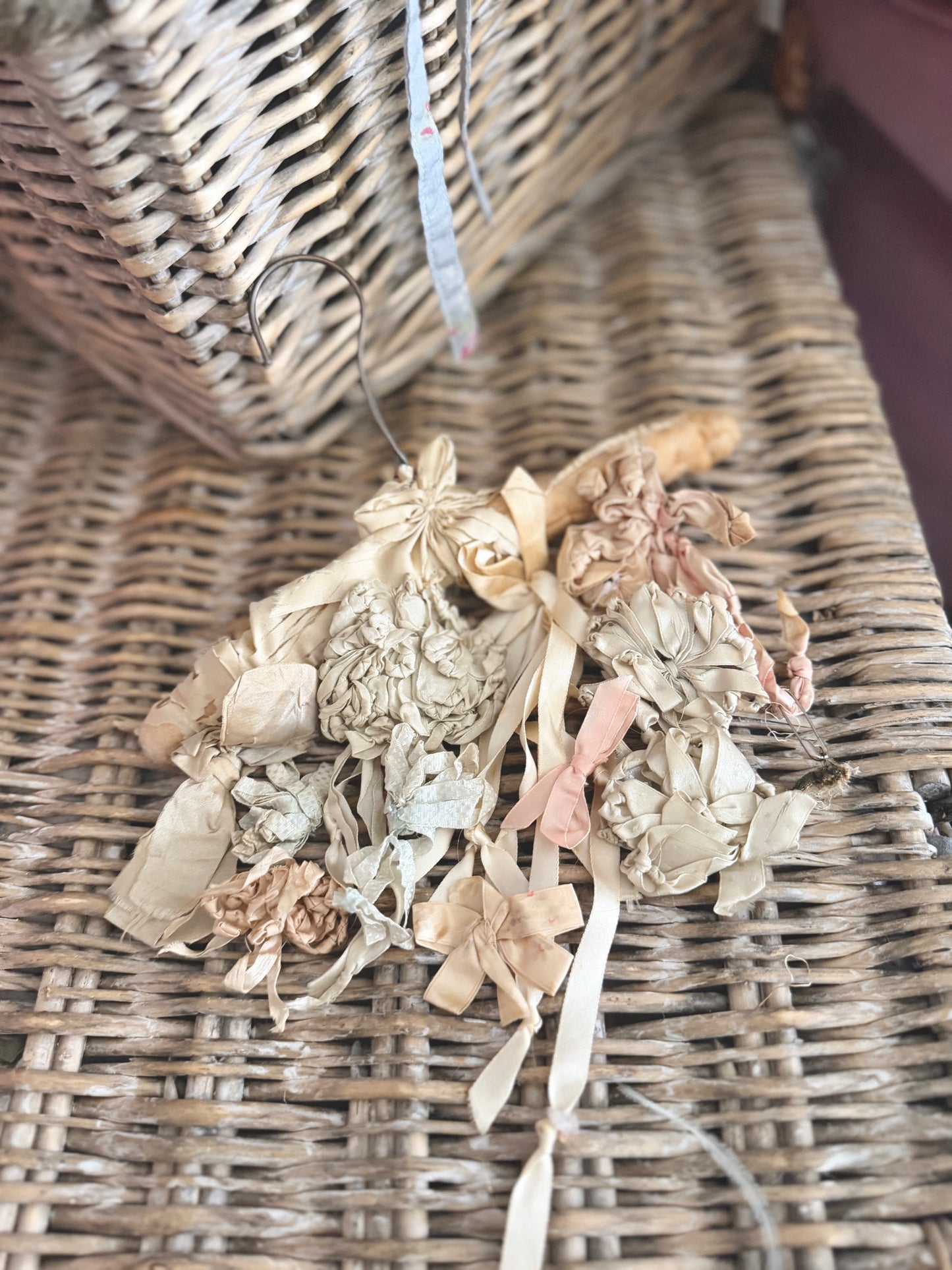 Collection Antique Timeworn Pastel Silk Ribbon Bows