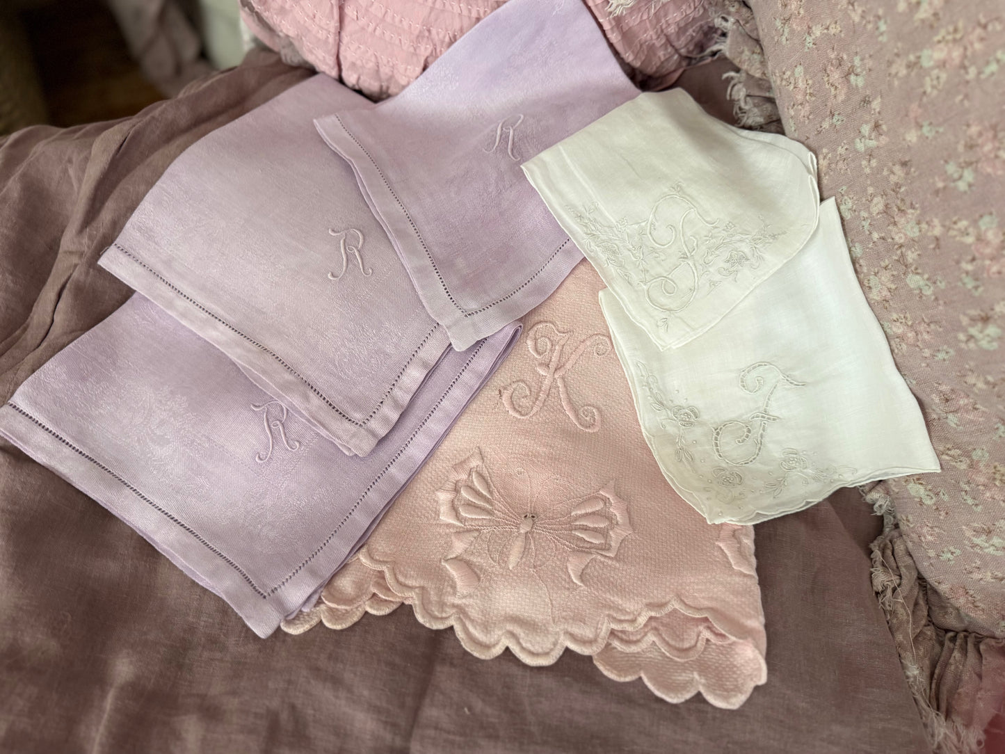 Collection Antique Monogram Linens