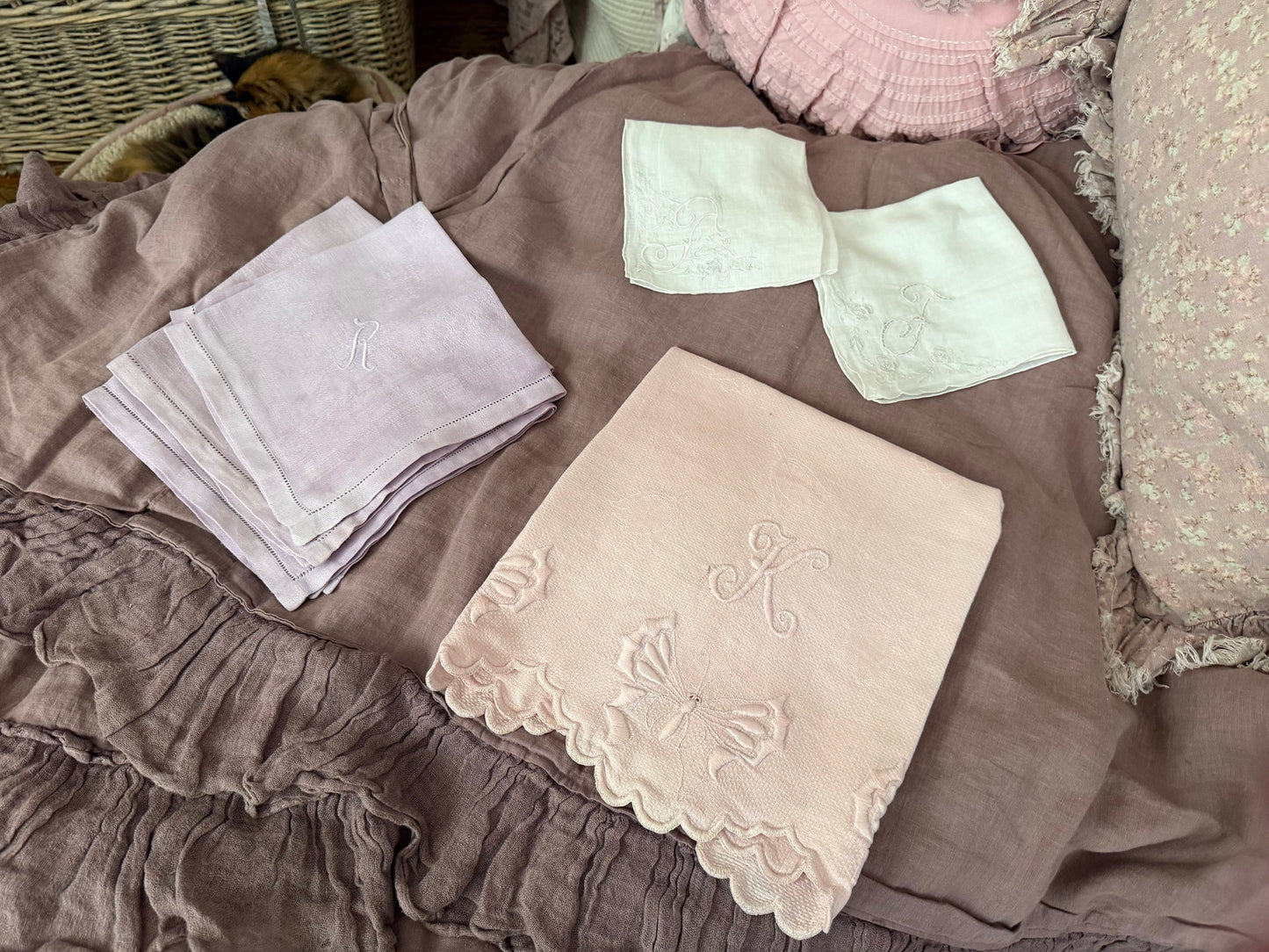 Collection Antique Monogram Linens