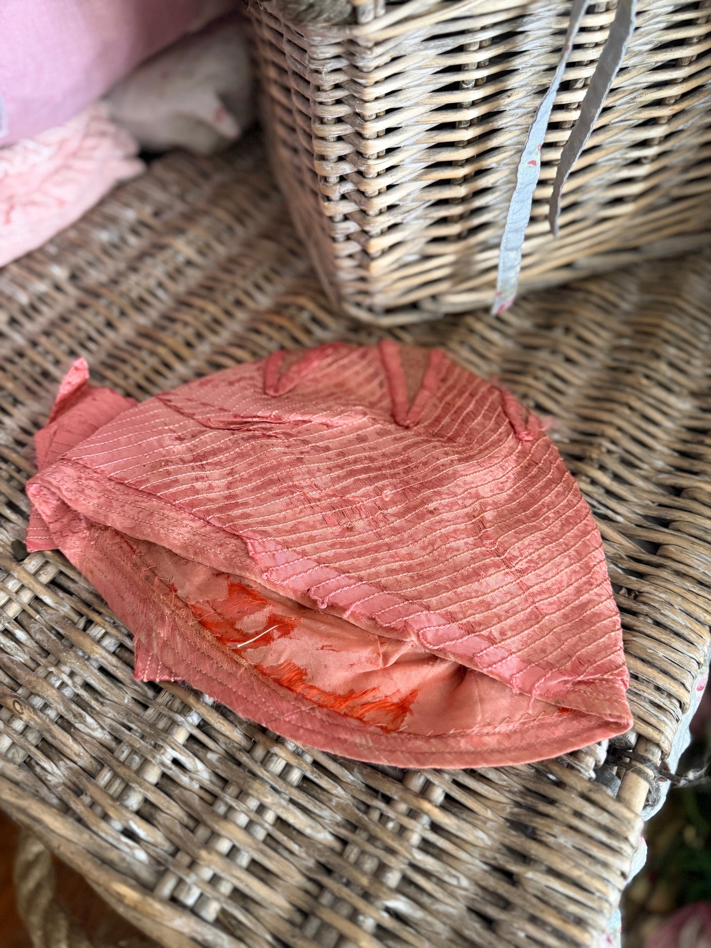 Antique 1920s Pink Silk Cloche Hat with Bow