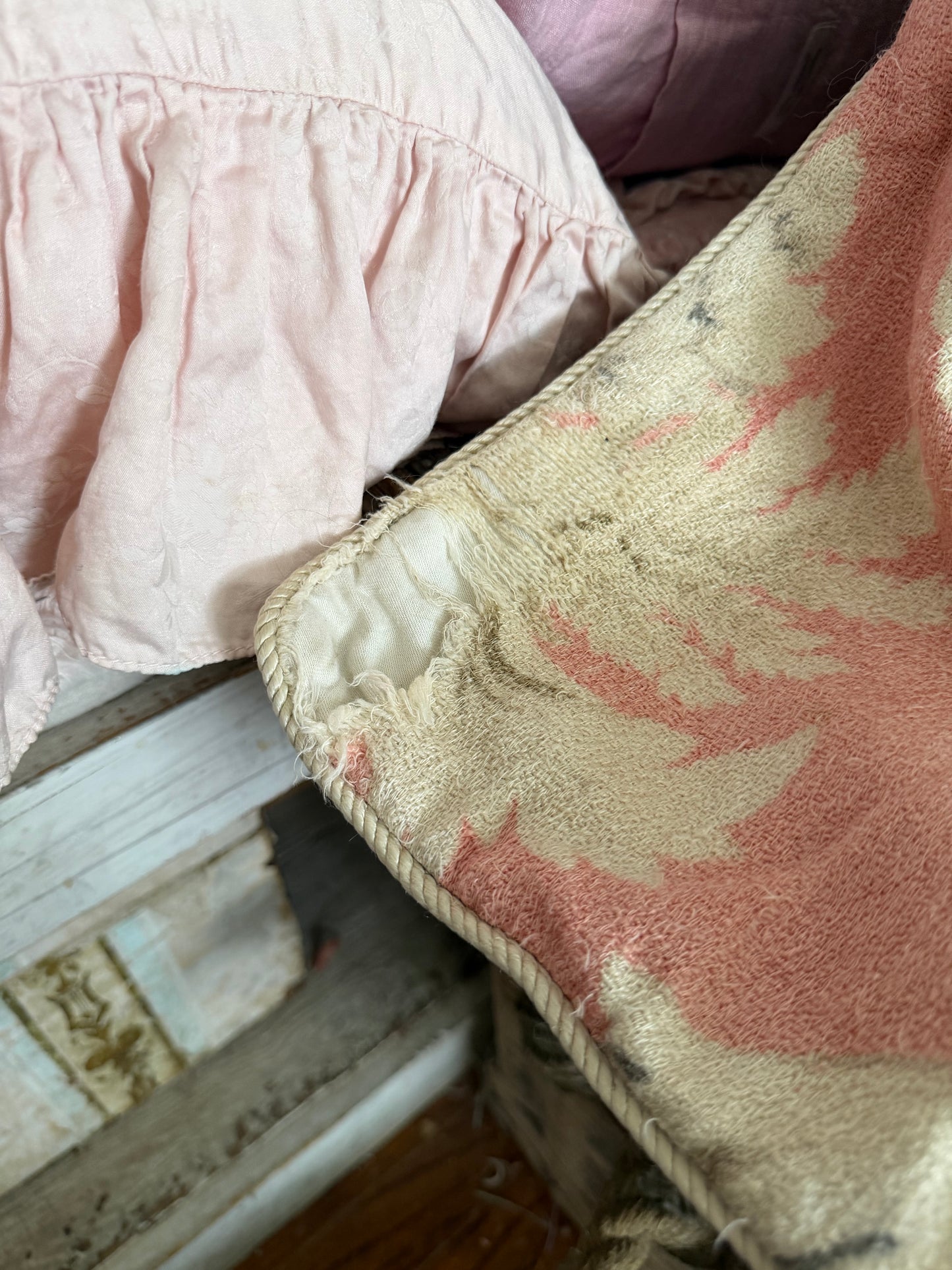 Antique Peachy Floral Rope Trim Pillow Sham