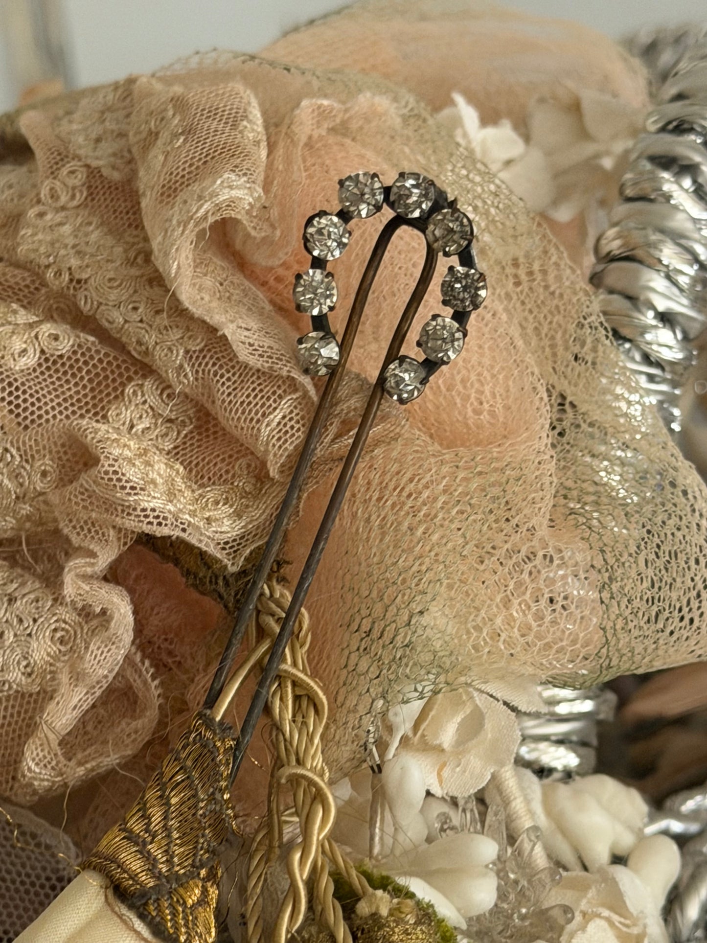 Antique 1920s Rhinestone Horseshoe Hairpin