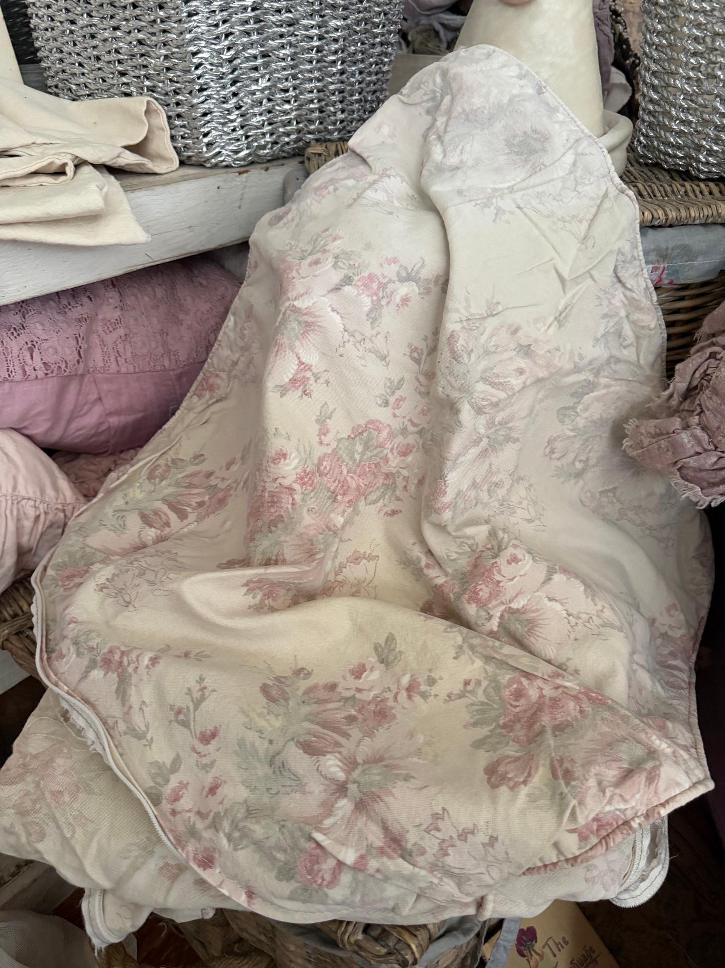 Collection RASSC Rachel Ashwell Floris Sofa Slipcover Cushions Shams
