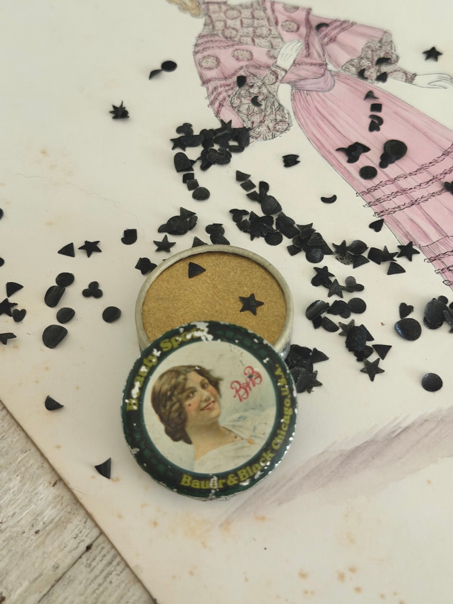 RARE Antique 1920s Beauty Spots In Original Tin