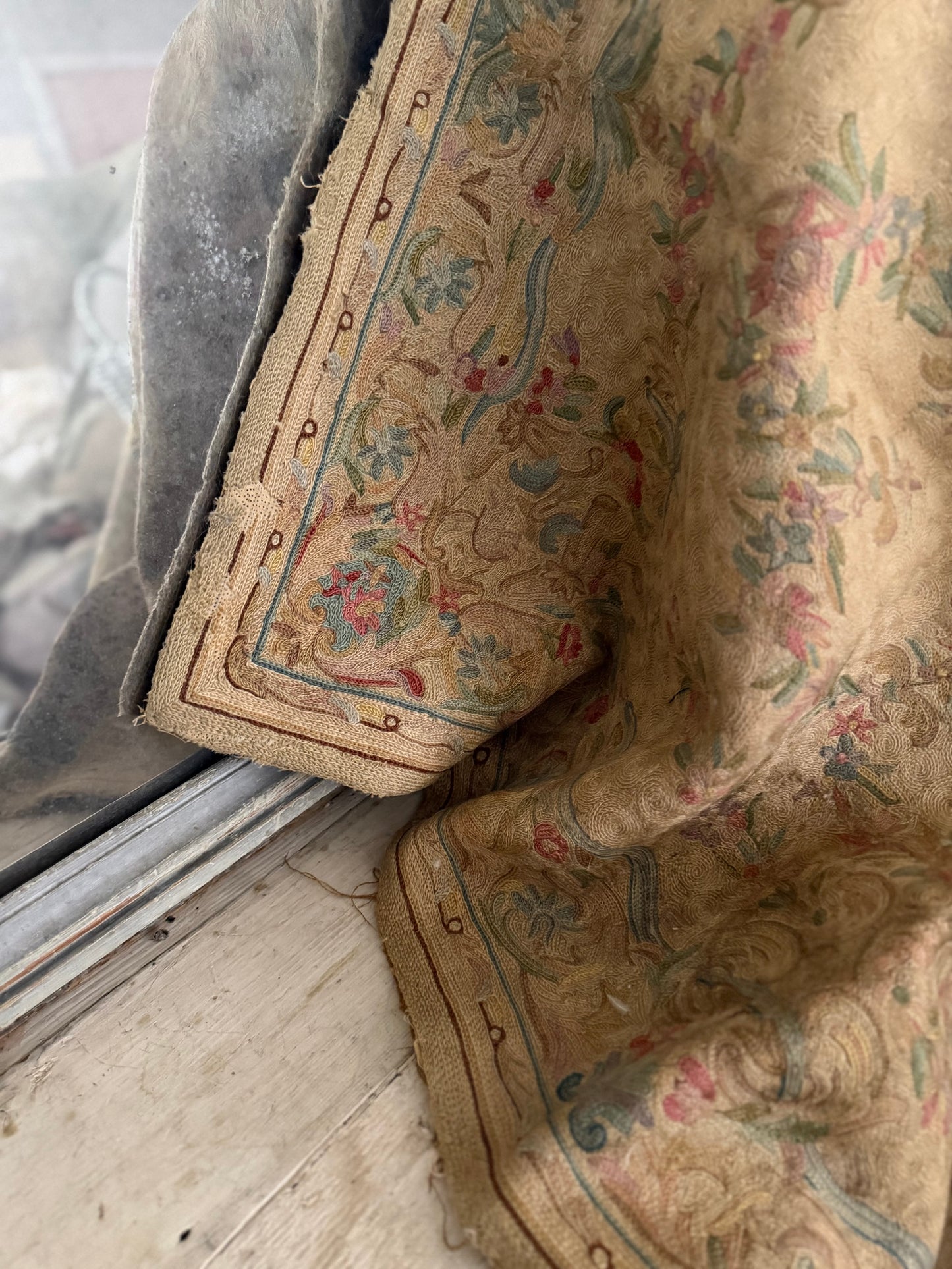 Antique Shabby Pastel Embroidered Floral Rug