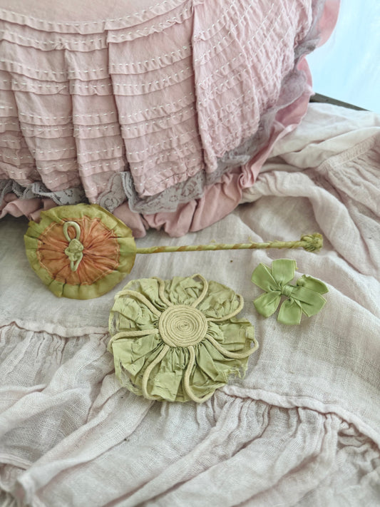 Collection Antique Green Silk Ribbonwork Pieces