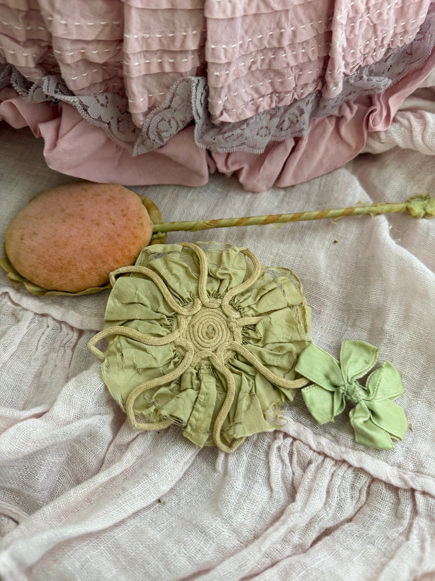 Collection Antique Green Silk Ribbonwork Pieces