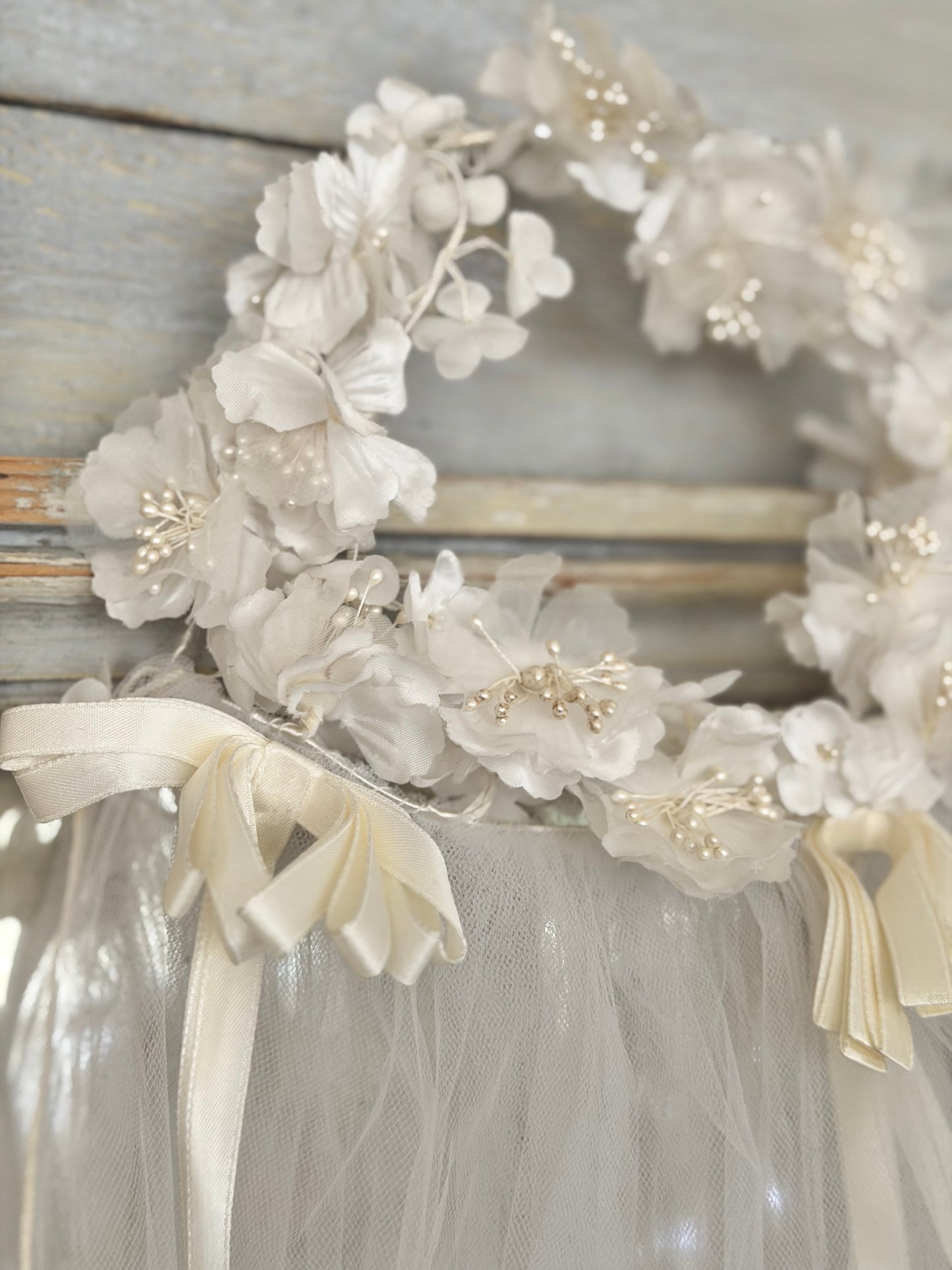 Vintage Wedding Tulle Lace Flower Ribbon Crown Veil