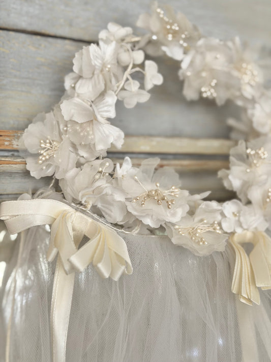 Vintage Wedding Tulle Lace Flower Ribbon Crown Veil