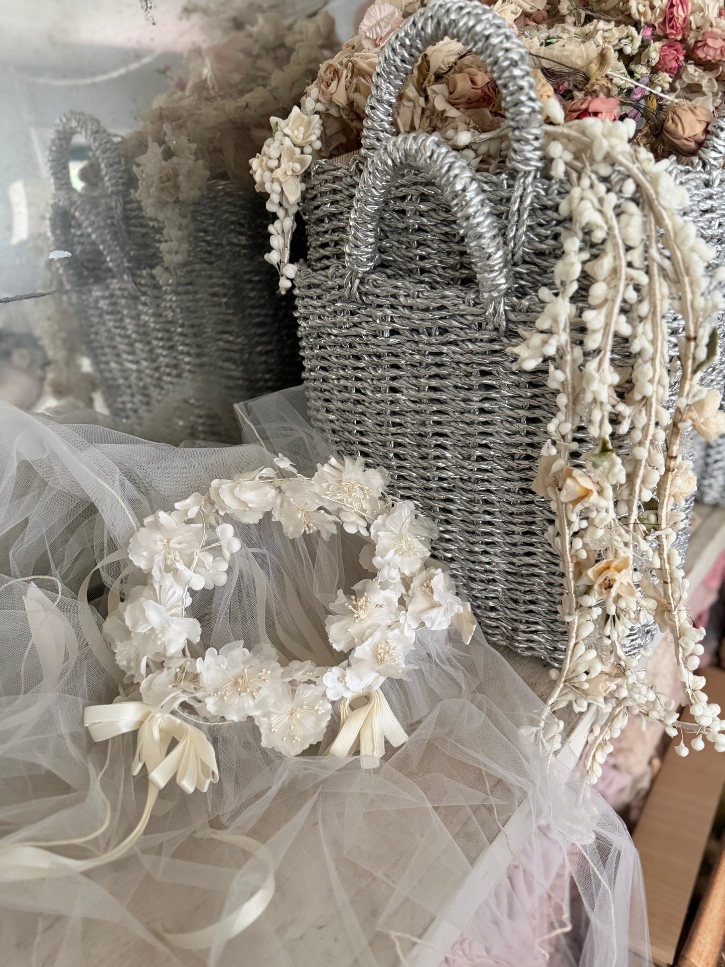 Vintage Wedding Tulle Lace Flower Ribbon Crown Veil