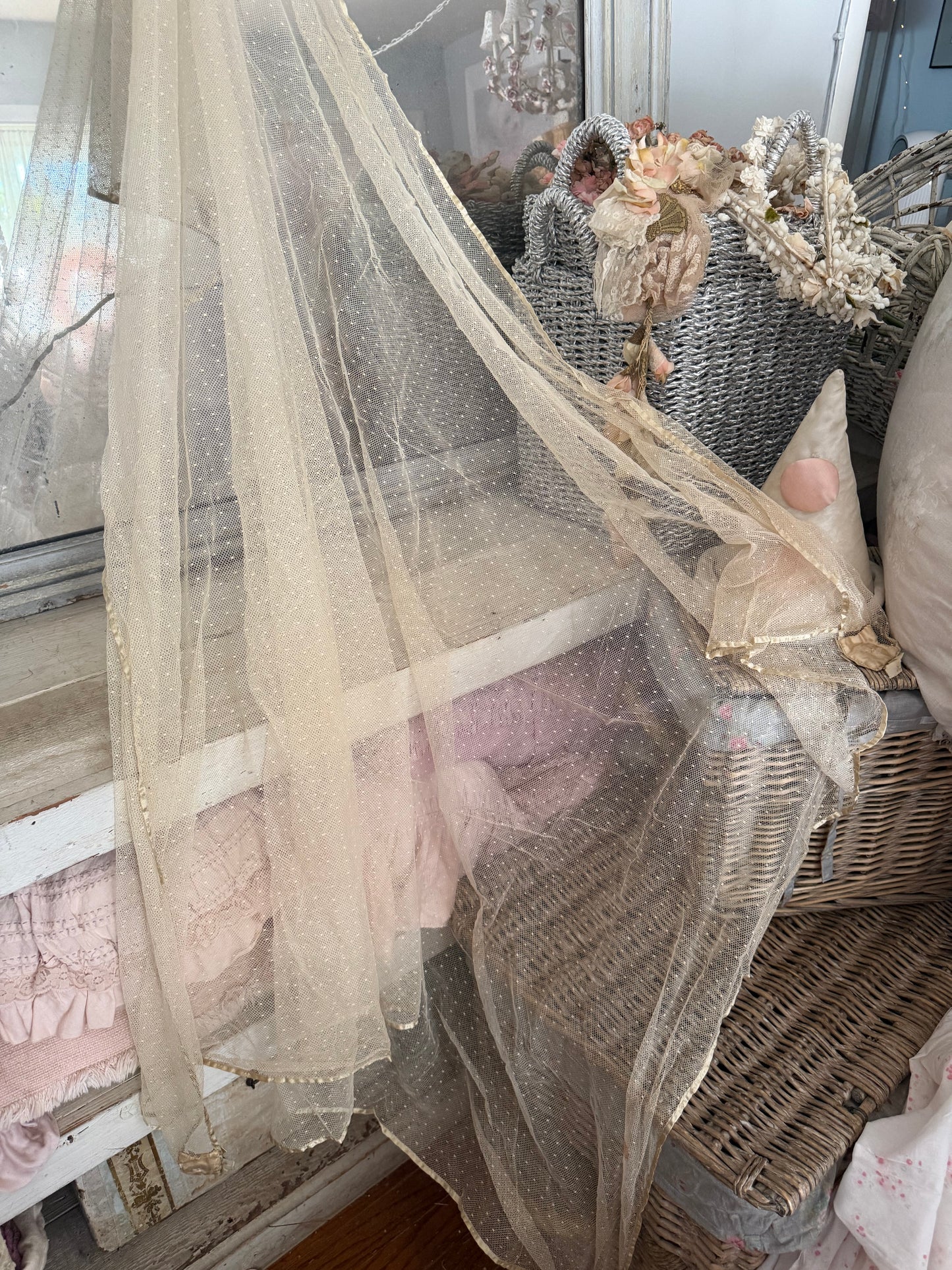 Antique Ice Green Silk Ribbon Bows Lace Baby Crib Blanket