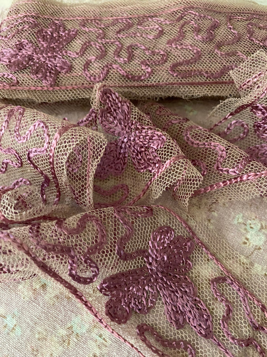 Antique Purple Mauve Silk Embroidered Tulle Lace Trim