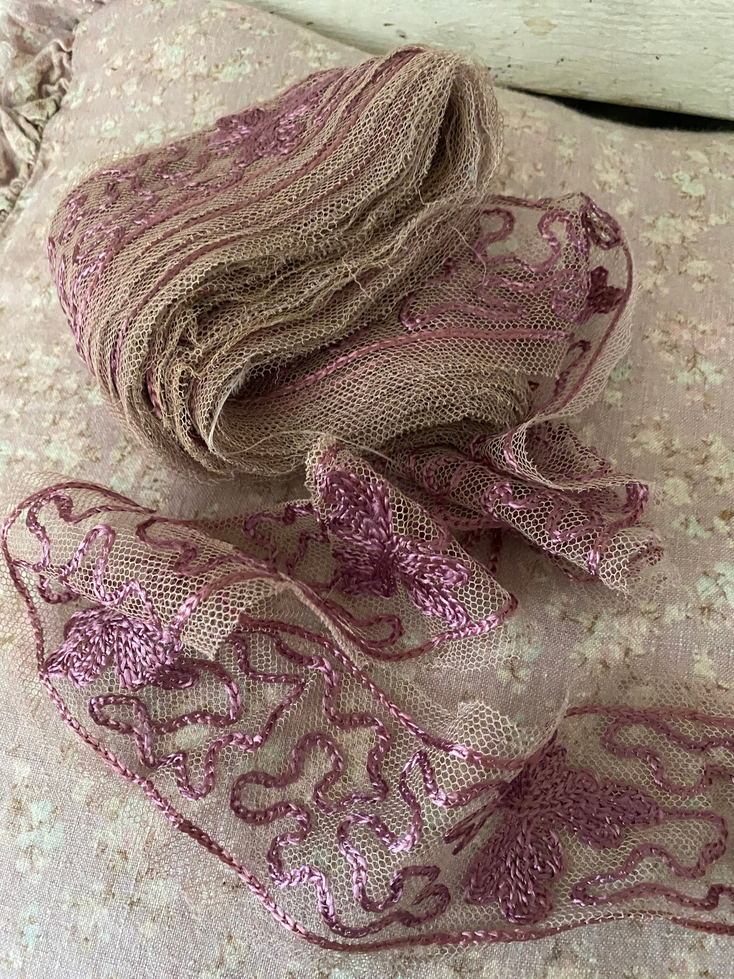Antique Purple Mauve Silk Embroidered Tulle Lace Trim