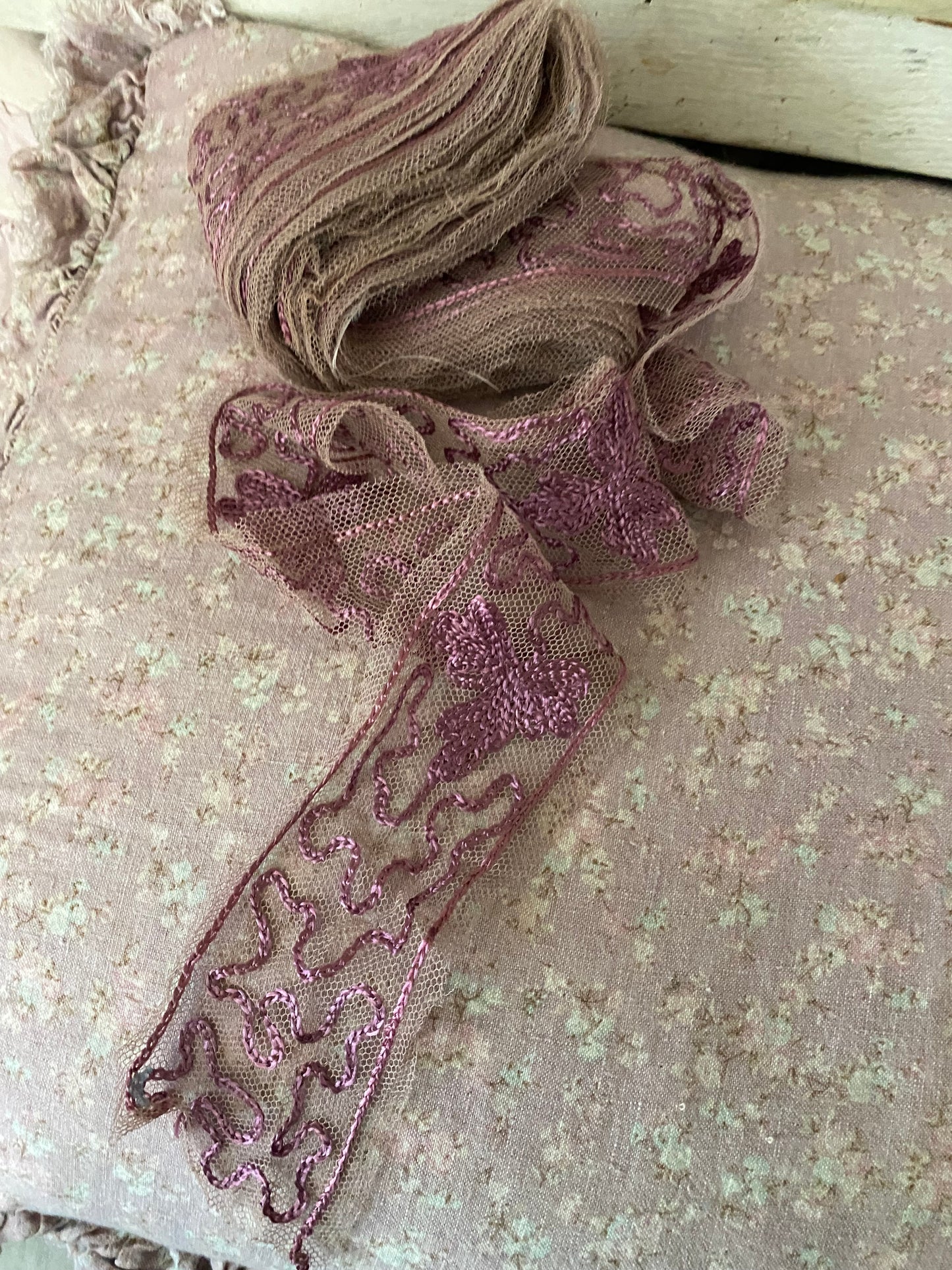 Antique Purple Mauve Silk Embroidered Tulle Lace Trim
