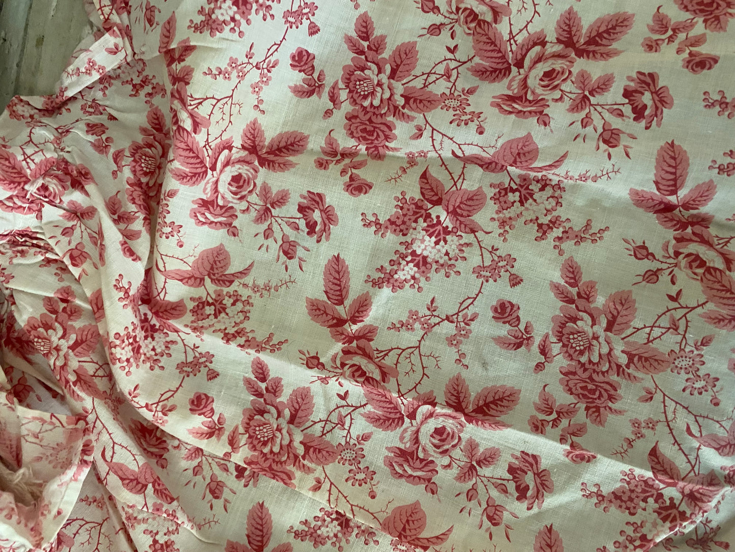 Antique French Fabric Valence Petite Curtain Red White Rose